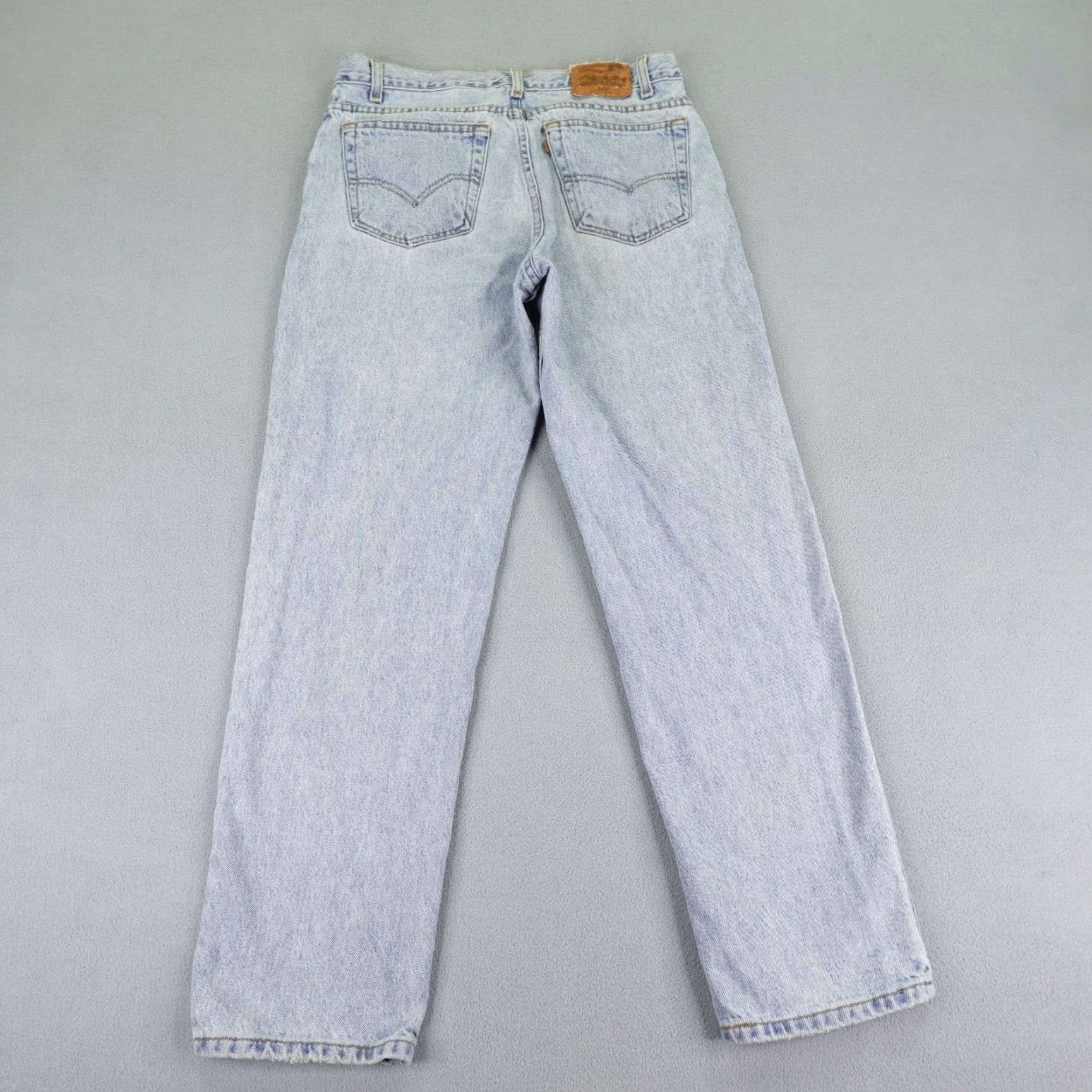Levi's VINTAGE Levi's Jeans Mens 34x30 Blue Denim 540 Relaxed Light Wash Brown Tab Y2K Logo Pockets 540 Straight Jeans Mens Blue 34x30 Size US 32 / EU 48 - 4 Thumbnail