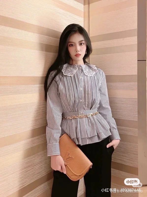 Louis Vuitton Louis Vuitton Blue and White Stripe Doll Collar Waist Shirt Size XXS / US 00 / IT 34 - 6 Thumbnail