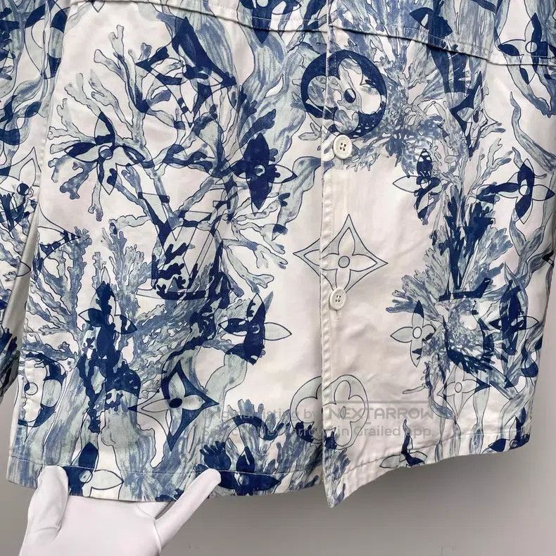 Louis Vuitton Louis Vuitton Seaweed Logo Shirt Size US M / EU 48-50 / 2 - 9 Thumbnail