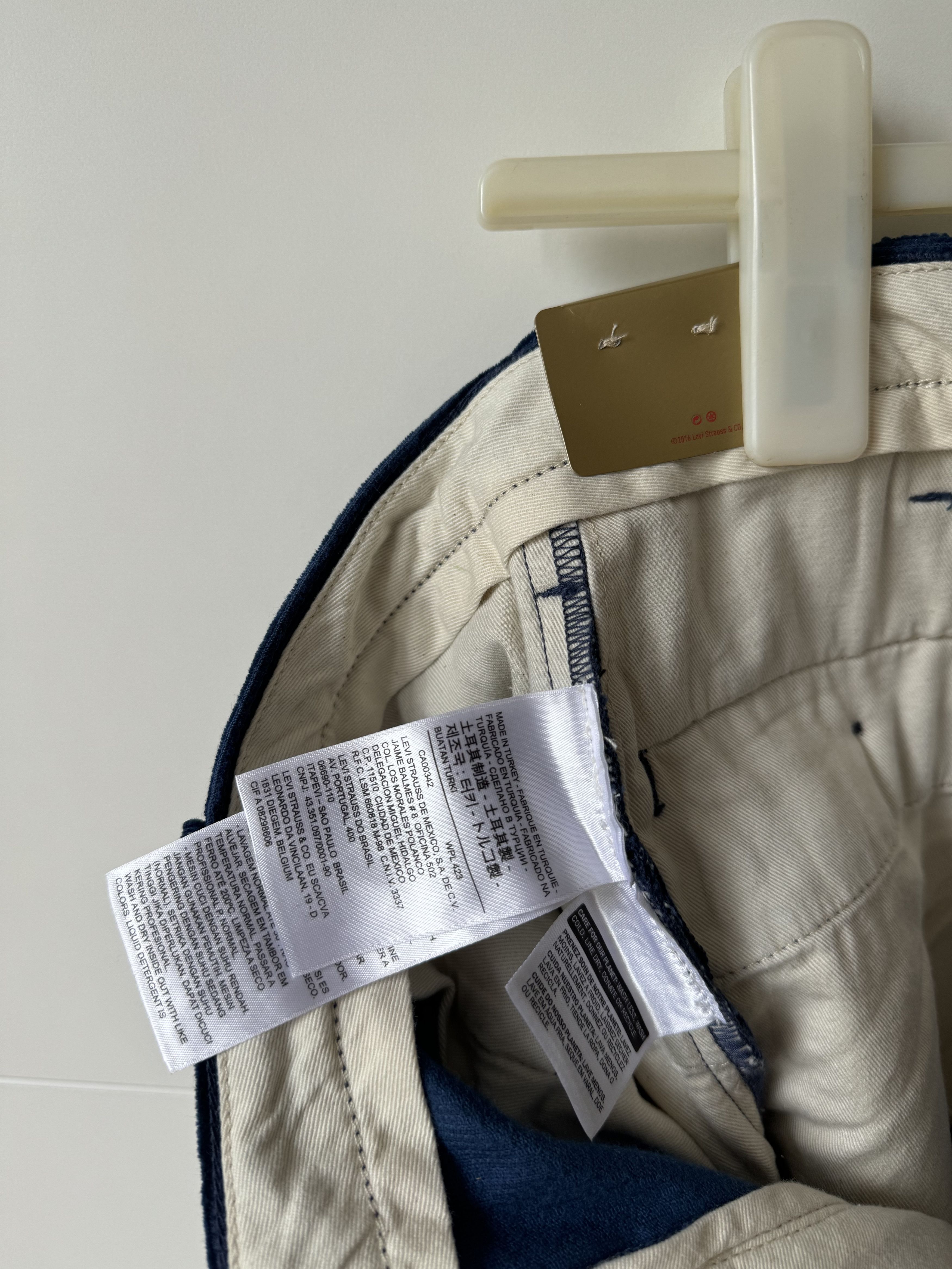 Levi's Vintage Clothing [30] 1960s Sta-Prest Corduroy Trousers (FW18) Size US 30 / EU 46 - 13 Thumbnail