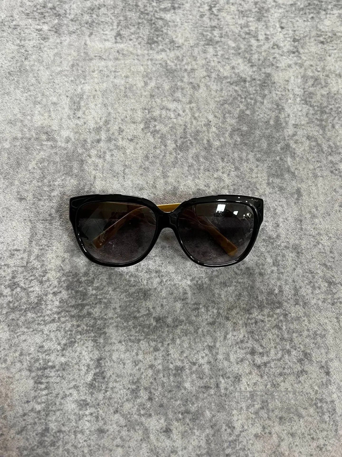 Fendi Fendi All-Over Print Sunglasses. Size ONE SIZE - 1 Thumbnail