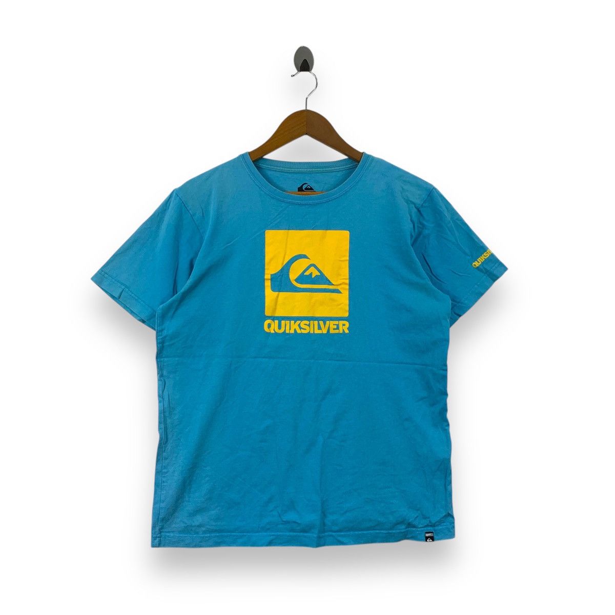 Quiksilver Vintage QUIKSILVER SURF Box Logo Wave Blue Tee Shirt Size US L / EU 52-54 / 3 - 1 Thumbnail