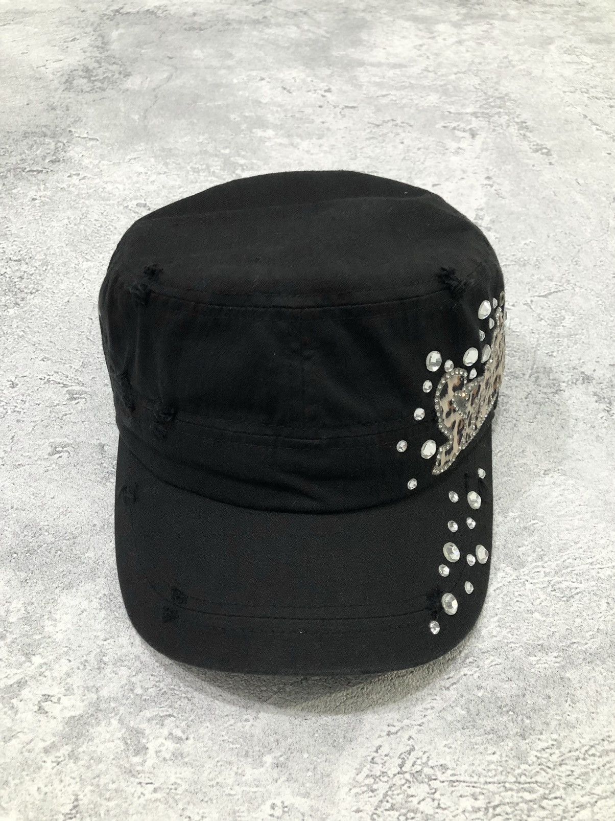 KMRii Two Fold Smile Distressed Studded Commando Cadet Hat Size ONE SIZE - 3 Thumbnail