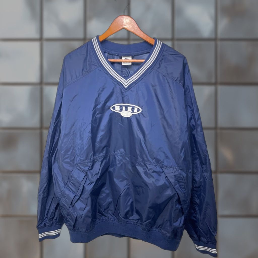 Nike VINTAGE Nike Windbreaker Jacket XL Swoosh Pullover Nylon Softshell Blue 90s Logo Mens Size US XL / EU 56 / 4 - 1 Thumbnail