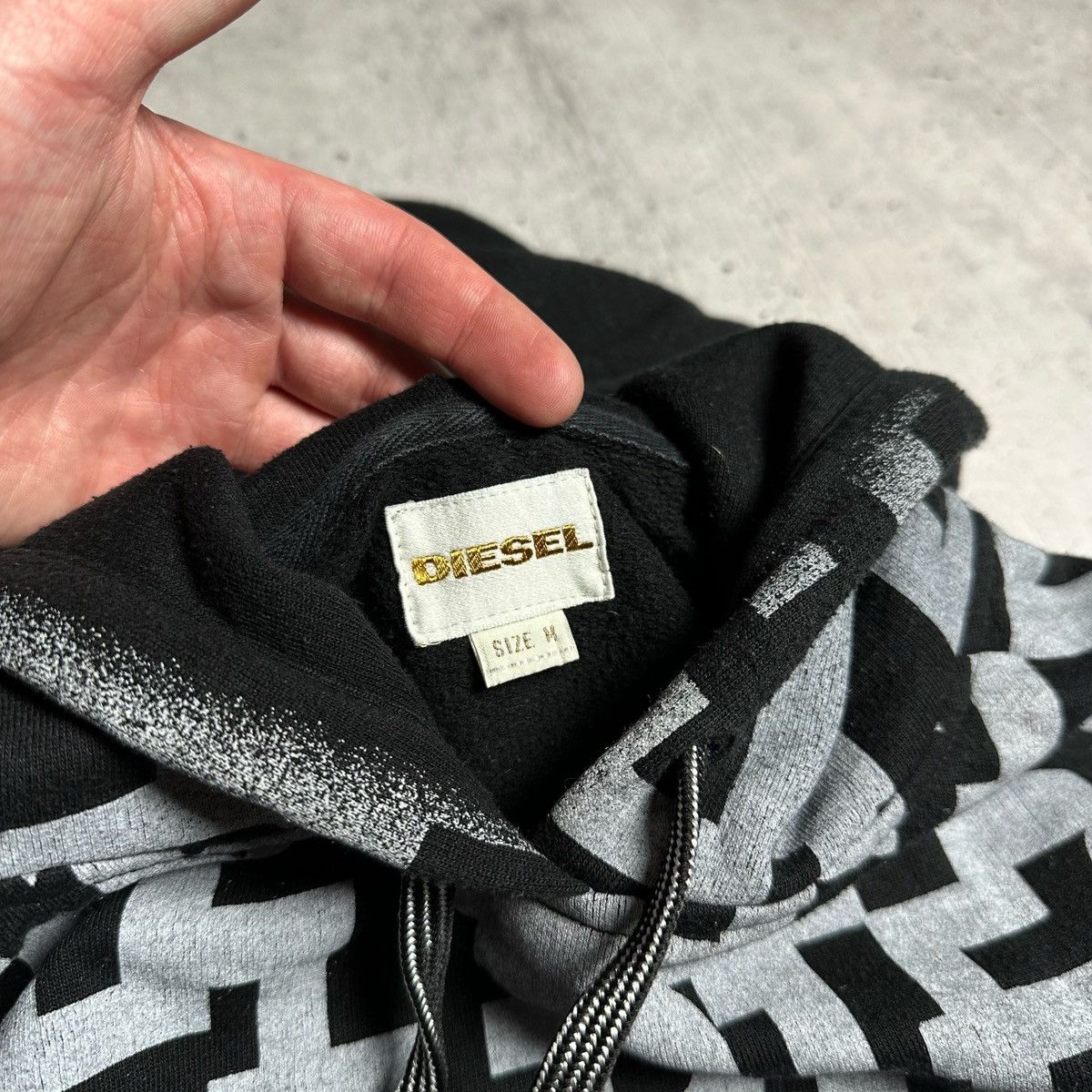 Designer × Diesel × Vintage Diesel Logo Monogram Vintage Hoodie Size M Size US M / EU 48-50 / 2 - 4 Thumbnail
