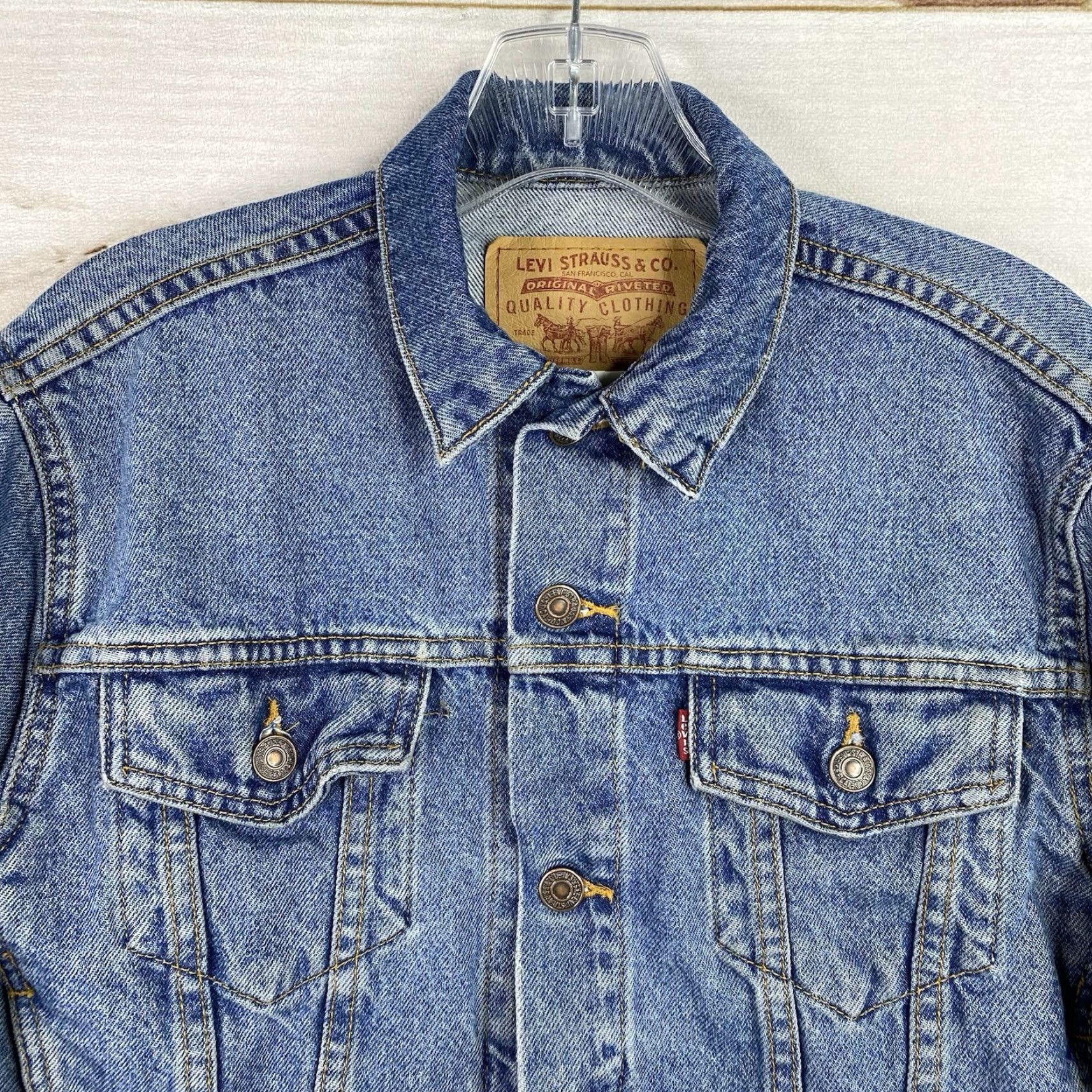 Levi's VINTAGE Levi's Trucker Denim Jacket Women's S 8/10 Cropped Stone Washed 90s City Classic Hipster Jeans Size 28" / US 6 / IT 42 - 2 Thumbnail