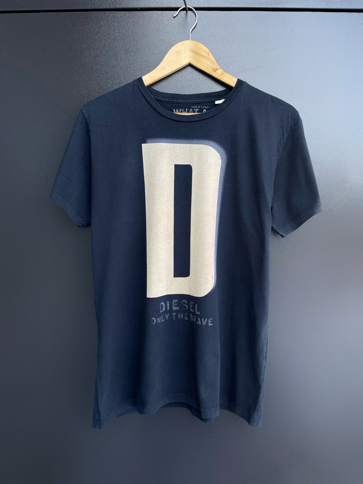 Diesel × Vintage Diesel tee t-shirt big logo vintage y2k Size US XL / EU 56 / 4 - 1 Thumbnail