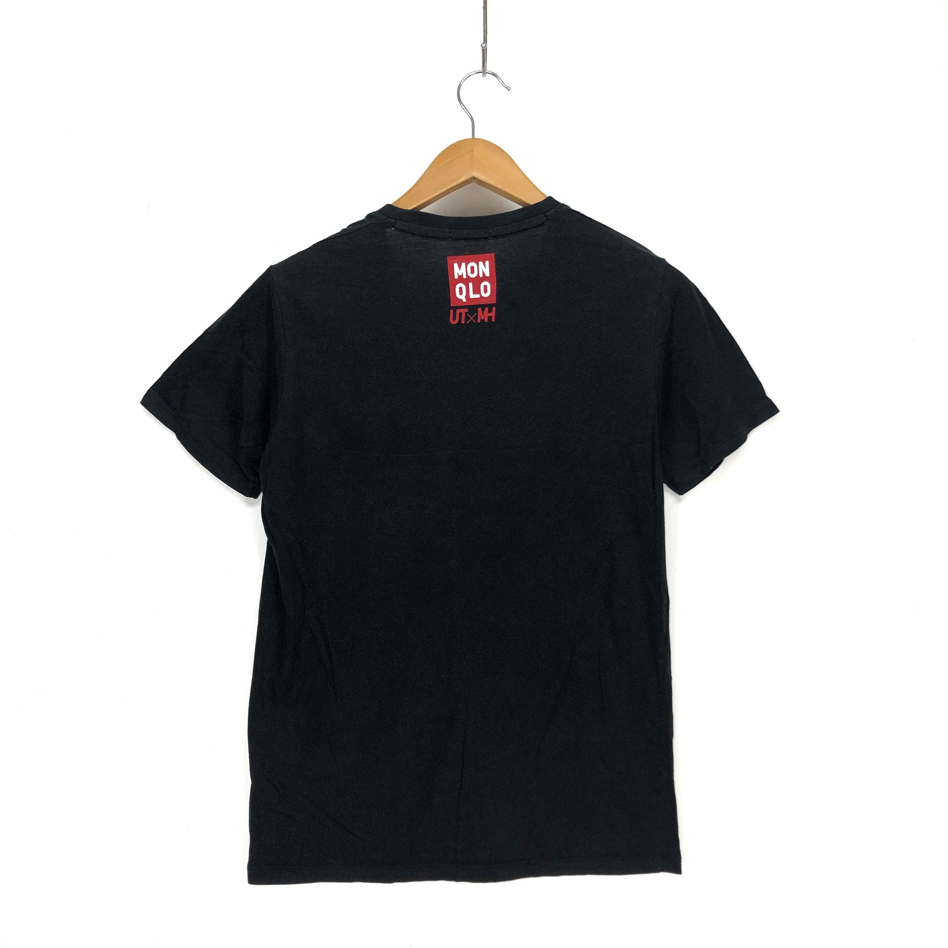 Uniqlo UNIQLO x MONSTER HUNTER T Shirt #1063-37 Size US M / EU 48-50 / 2 - 4 Thumbnail