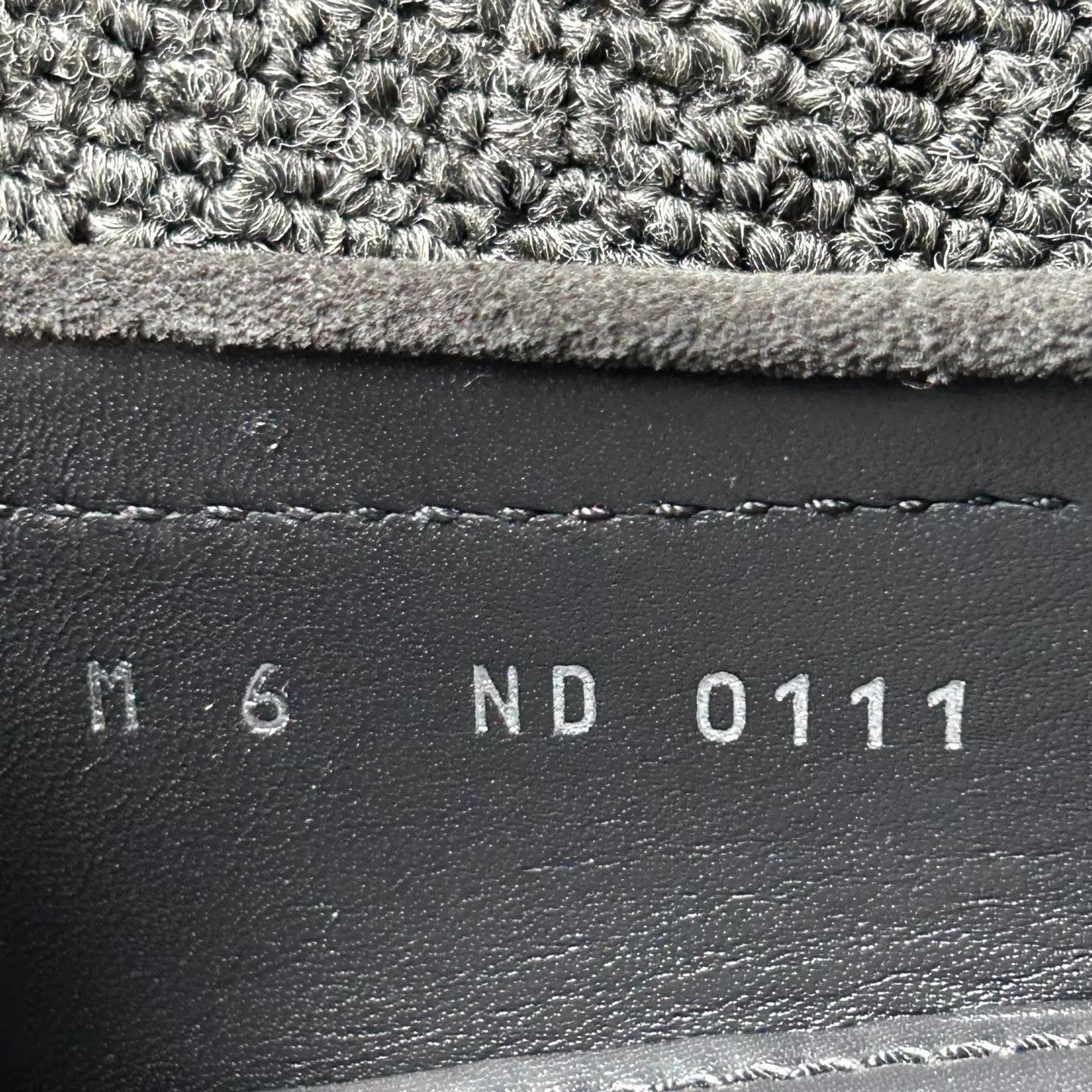 Louis Vuitton Louis Vuitton black big logo strap moccasins men's 40 Size US 7 / EU 40 - 7 Thumbnail