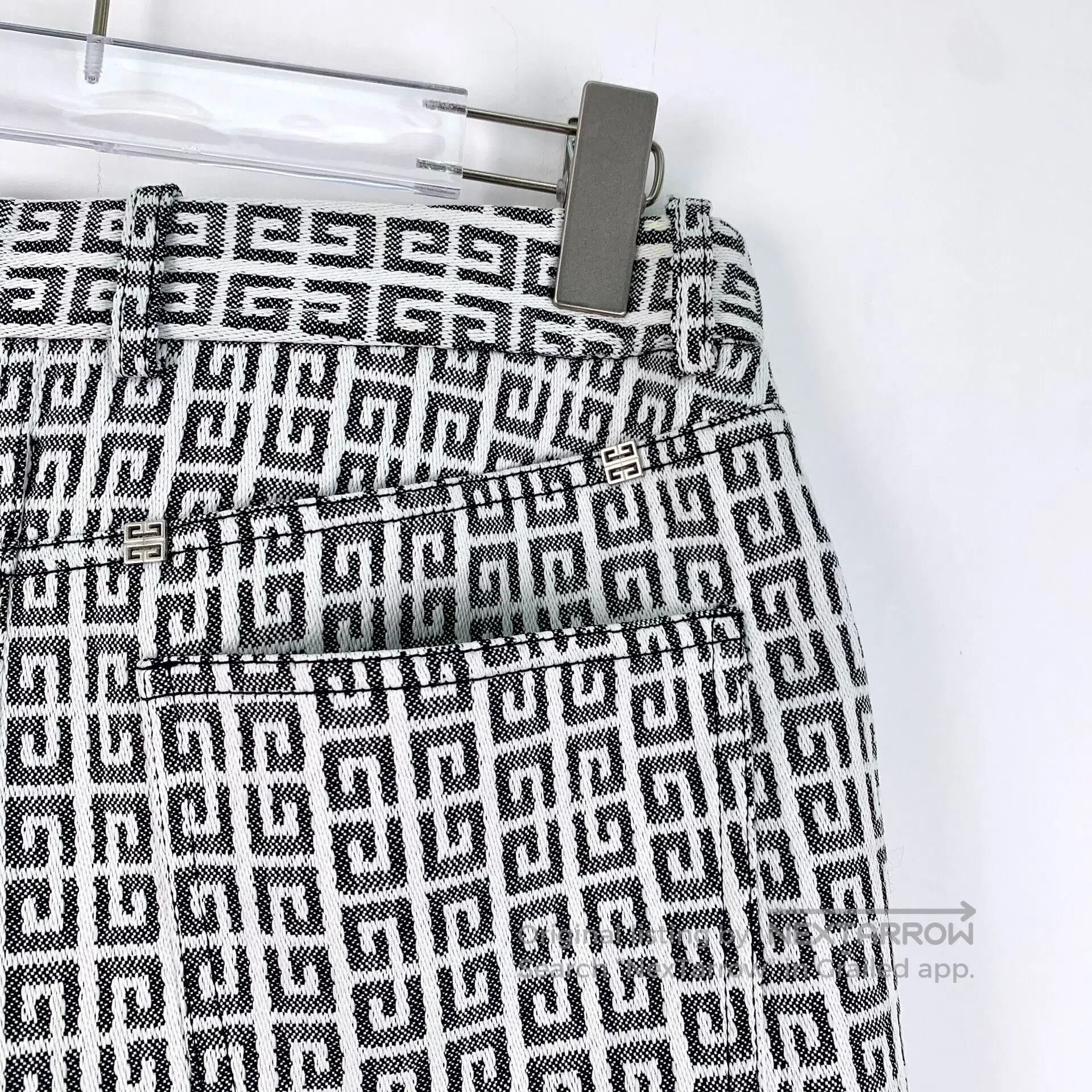 Givenchy Givenchy Logo Print Casual Shorts. Size US 28 / EU 44 - 6 Thumbnail