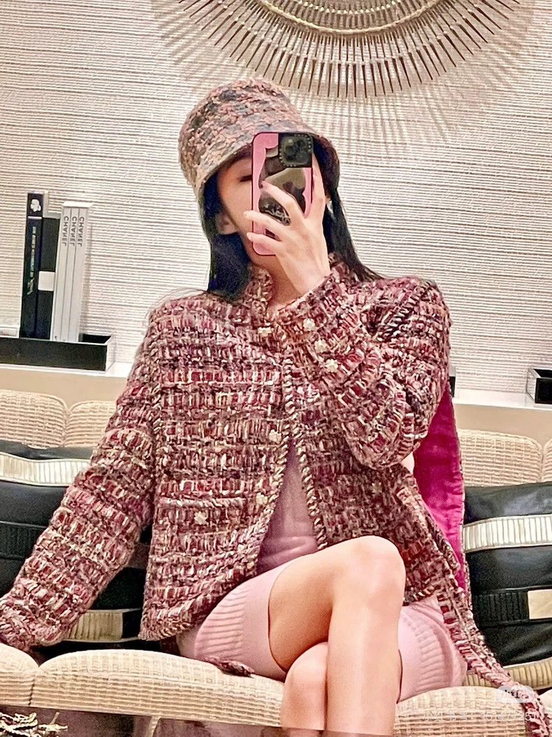 Chanel Chanel 21A red mixed color heavy industry gorgeous woven c Size S / US 4 / IT 40 - 9 Thumbnail