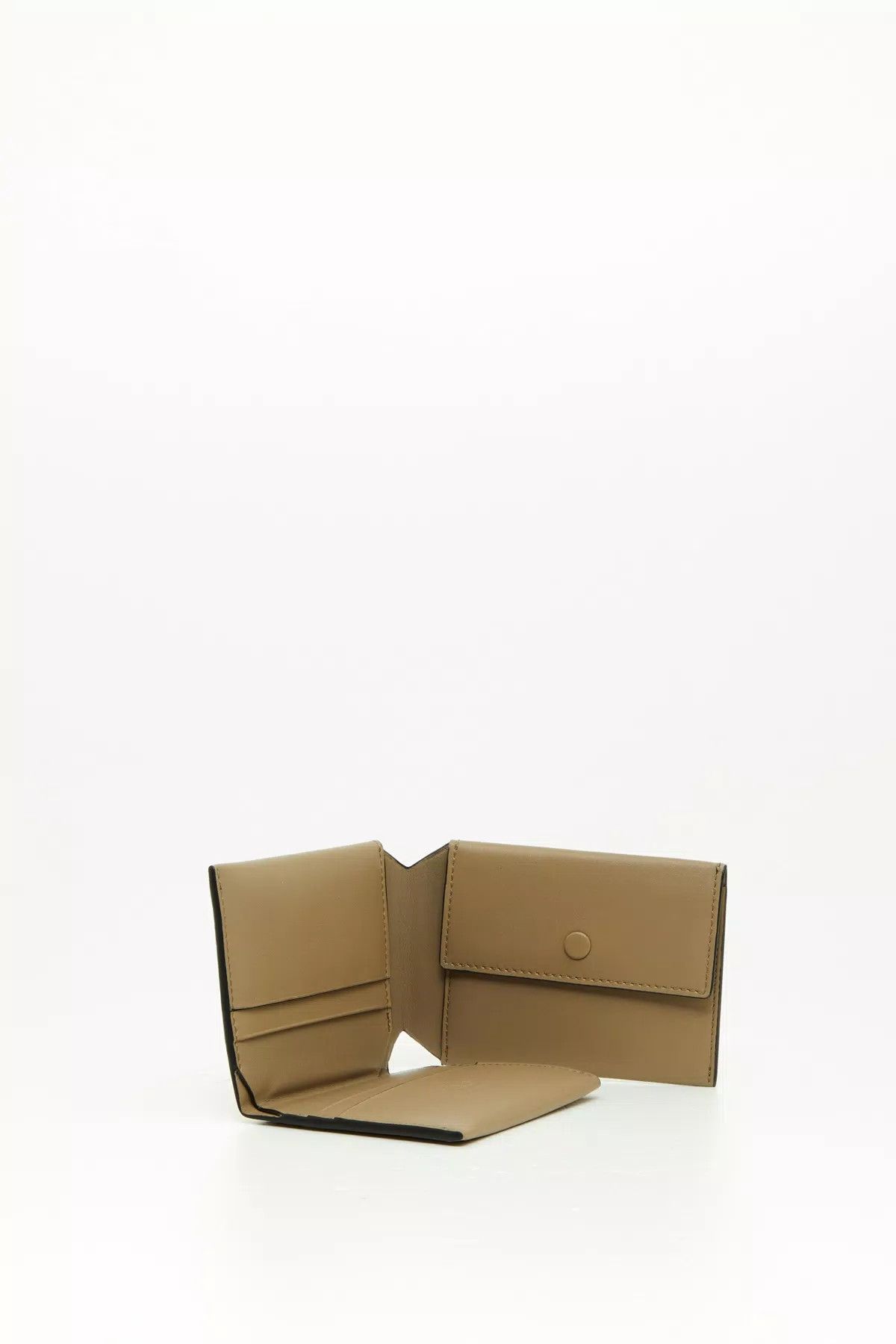 Valentino oc11z0725 Size:OS/ Wallet in Beige Size ONE SIZE - 2 Thumbnail
