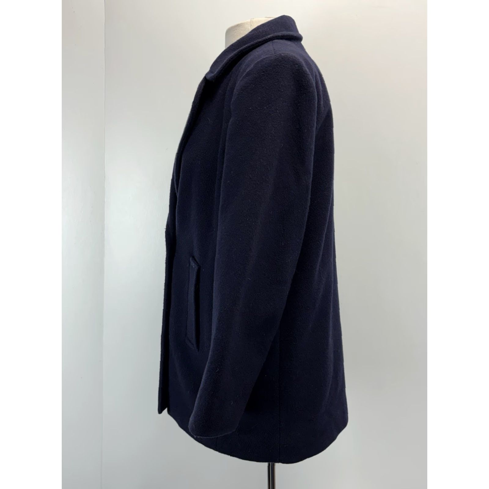 Talbots VINTAGE Talbots Wool Pea Coat Women’s 8 Navy Blue Solid Long Sleeve Buttoned Pockets Classic 90s Old Money Academia Size M / US 6-8 / IT 42-44 - 2 Thumbnail