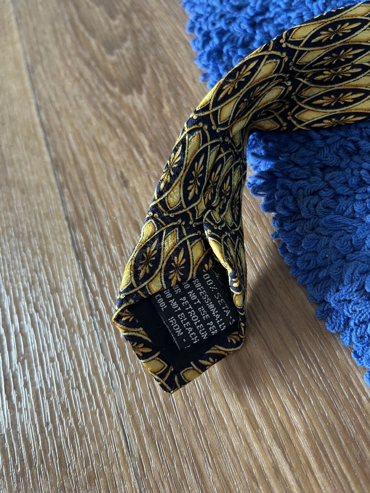 Versace GIANNI VERSACE TIE FULL LOGO 100% SILK VINTAGE Size ONE SIZE - 6 Thumbnail
