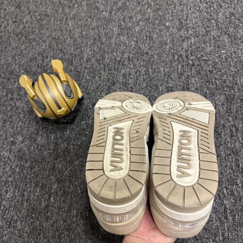 Louis Vuitton Louis Vuitton Trainer Low Top Fashion Sneakers -2508 Size US 10.5 / EU 43-44 - 4 Thumbnail