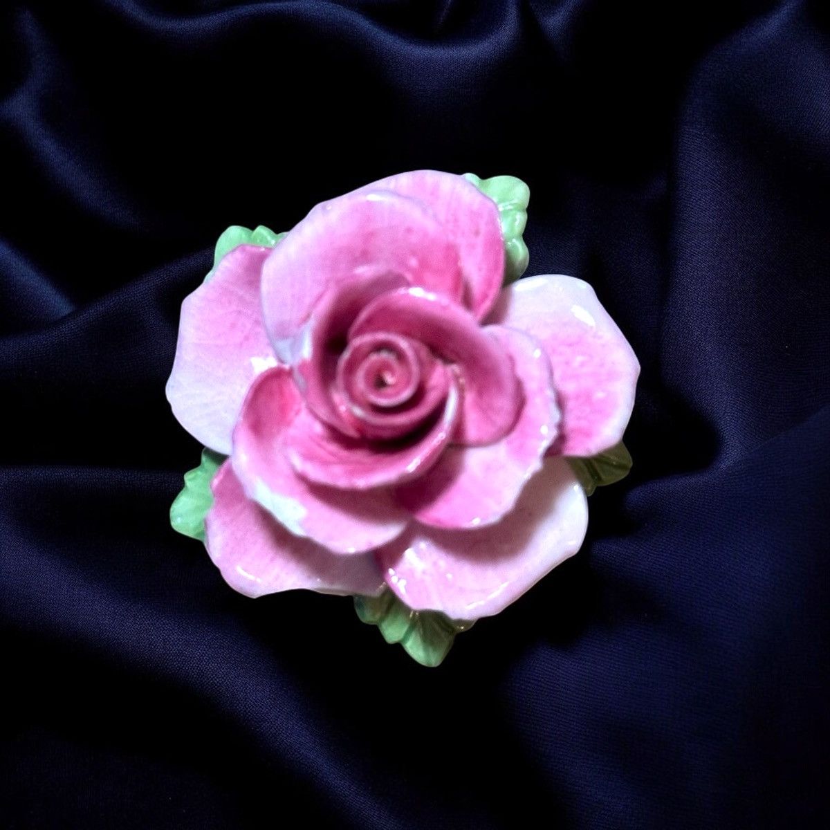 Vintage Vintage Coalbrook China pink porcelain rose brooch Size ONE SIZE - 1 Thumbnail