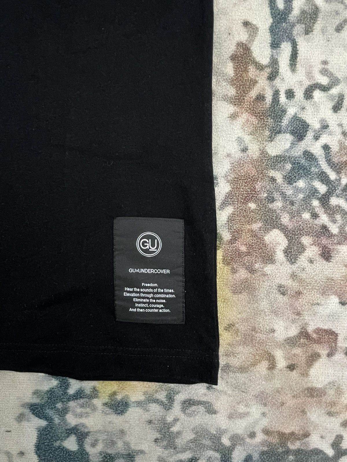 GU × Undercover GU x Undercover Mickey Mouse Design Tshirt Size US L / EU 52-54 / 3 - 5 Thumbnail