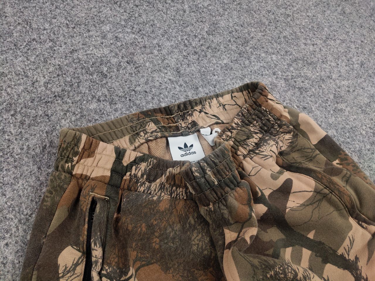 Adidas Adidas Original Realtree Camo casual Short Vintage Y2K Style Size US 32 / EU 48 - 5 Thumbnail