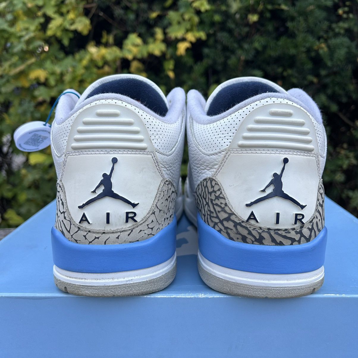 Jordan Brand Nike Air Jordan 3 UNC 2020 Size 11.5M Size US 11.5 / EU 44-45 - 5 Thumbnail