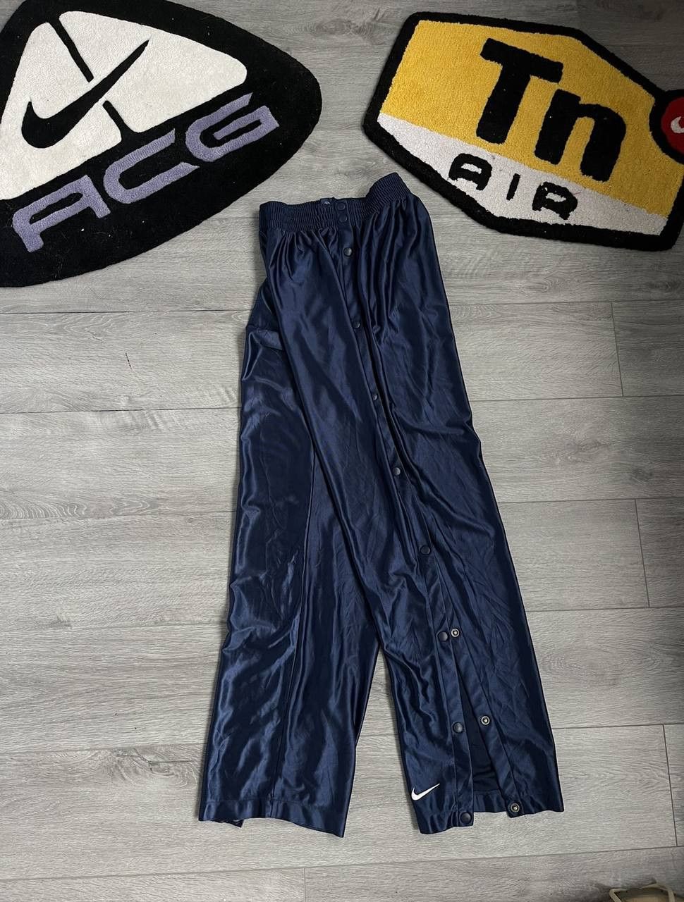 Nike Vintage studded sweatpants nike mini Swoosh y2k style Size US 32 / EU 48 - 4 Thumbnail