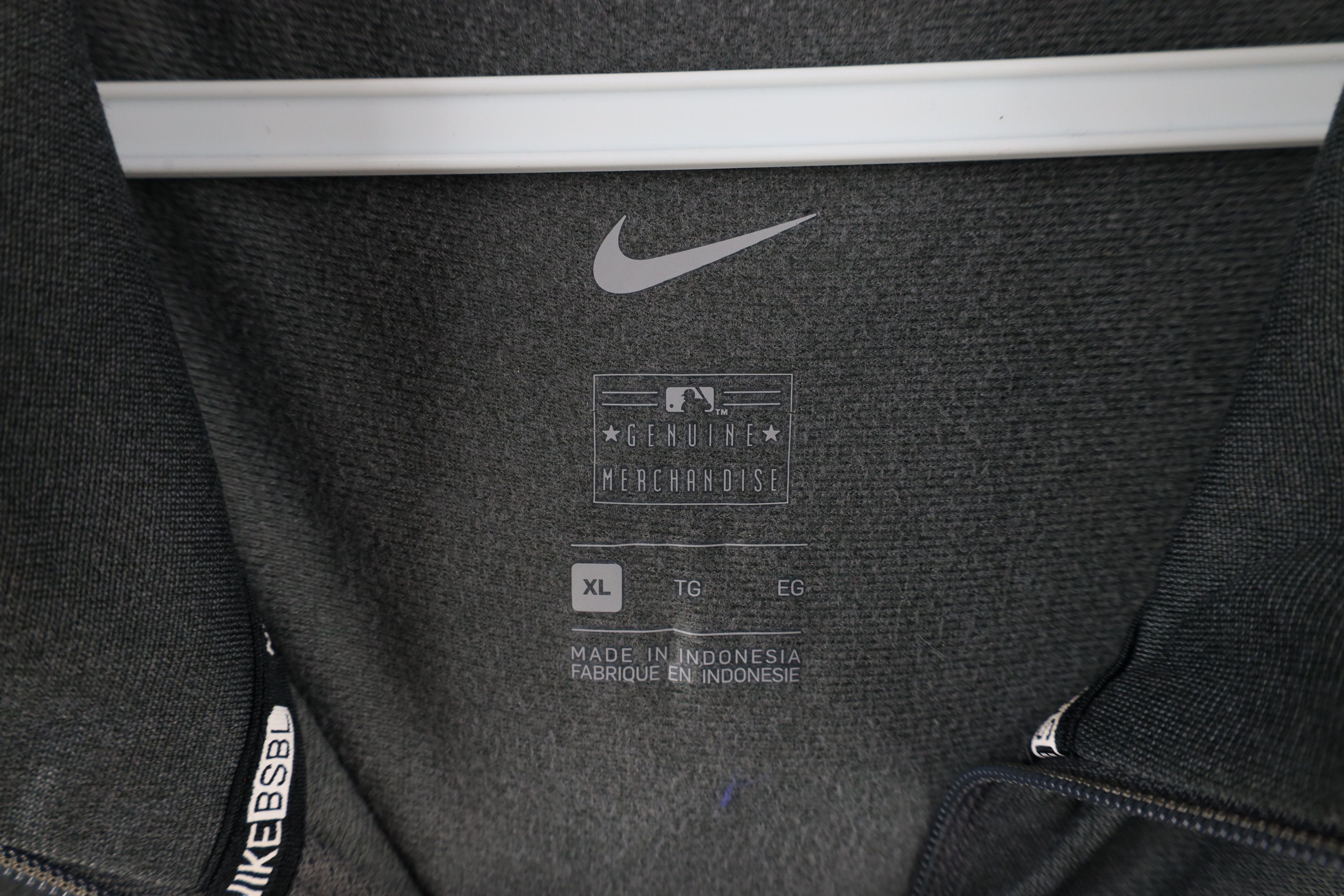 Nike × Vintage Nike Baseball Cleveland Indians Half Zip Pullover Top Size US XL / EU 56 / 4 - 9 Thumbnail