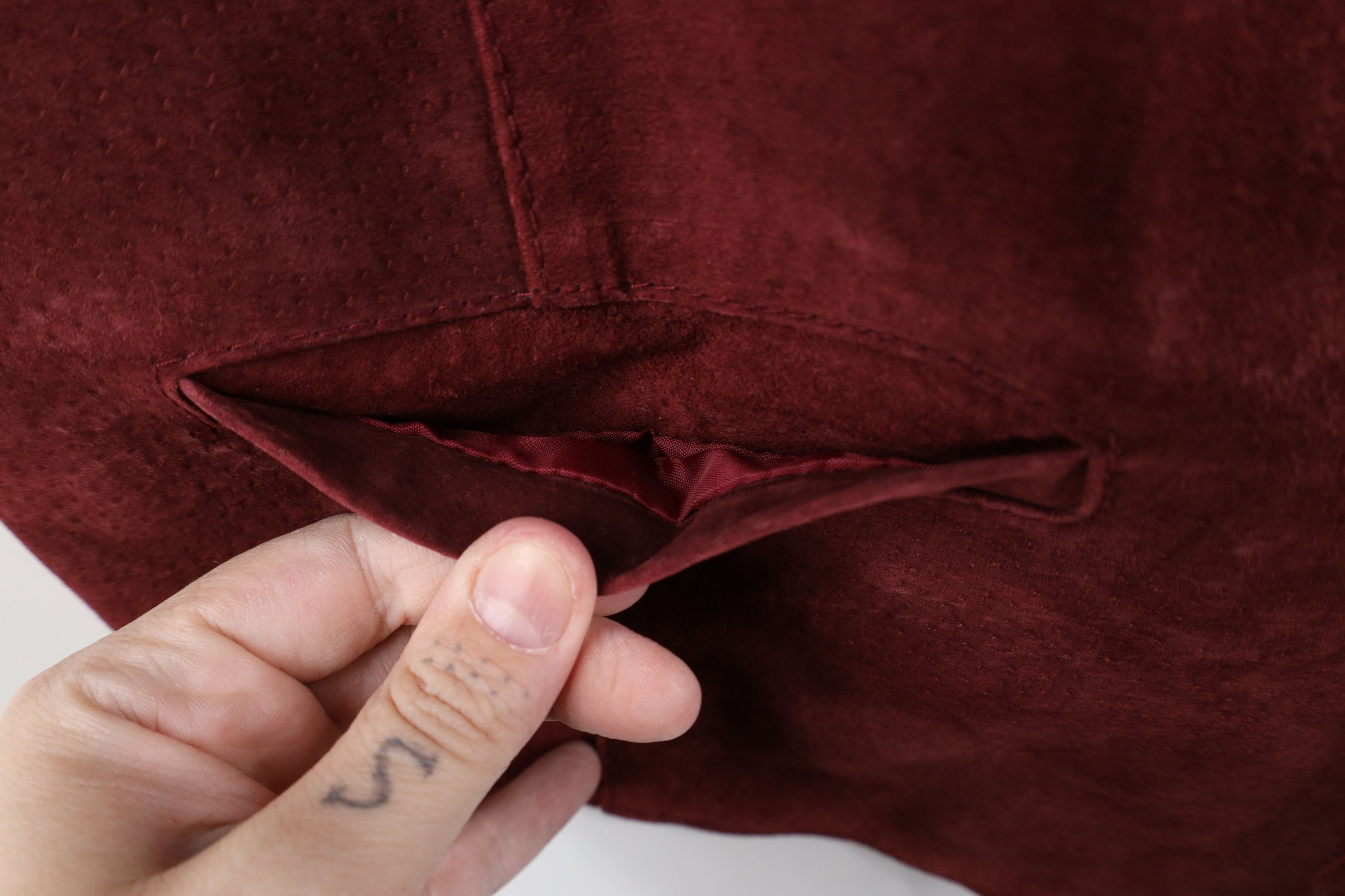 Vintage Vintage 90s Streetwear Suede Leather Button Vest Jacket Red Size US L / EU 52-54 / 3 - 5 Thumbnail