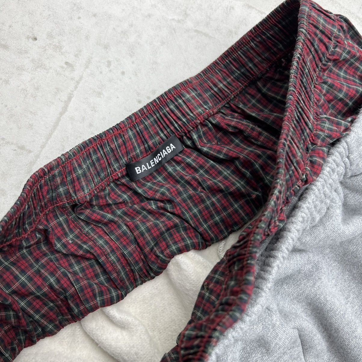 Balenciaga Balenciaga FW21 Double Waist Boxer Sweatpants Size US 32 / EU 48 - 4 Thumbnail