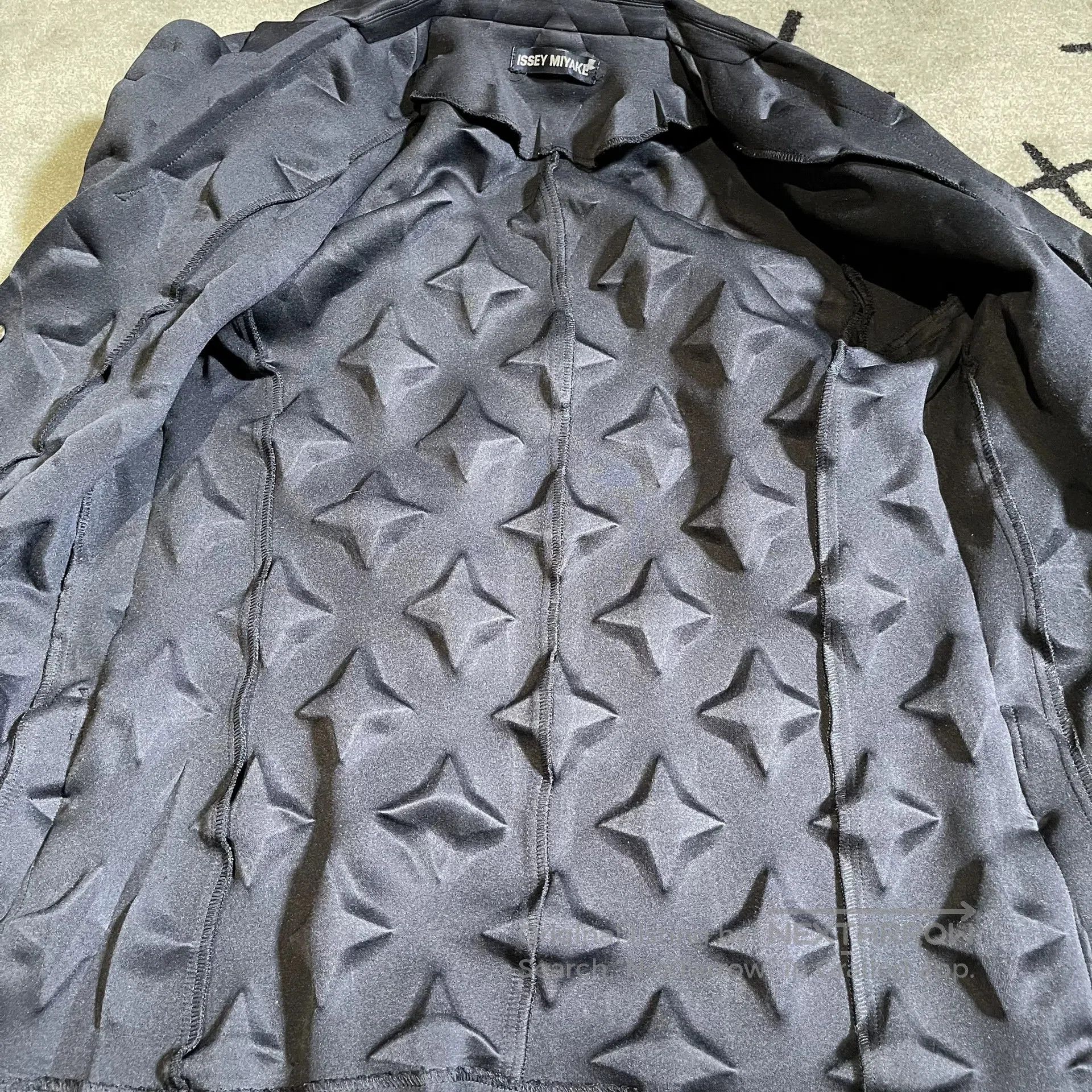 Issey Miyake Issey Miyake 2001AW Archive Star Embossed Jacket. Size US M / EU 48-50 / 2 - 4 Thumbnail