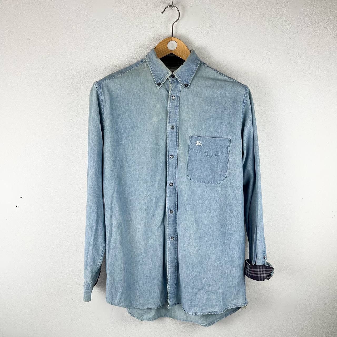 Burberry Burberrys size M Size US M / EU 48-50 / 2 - 1 Thumbnail