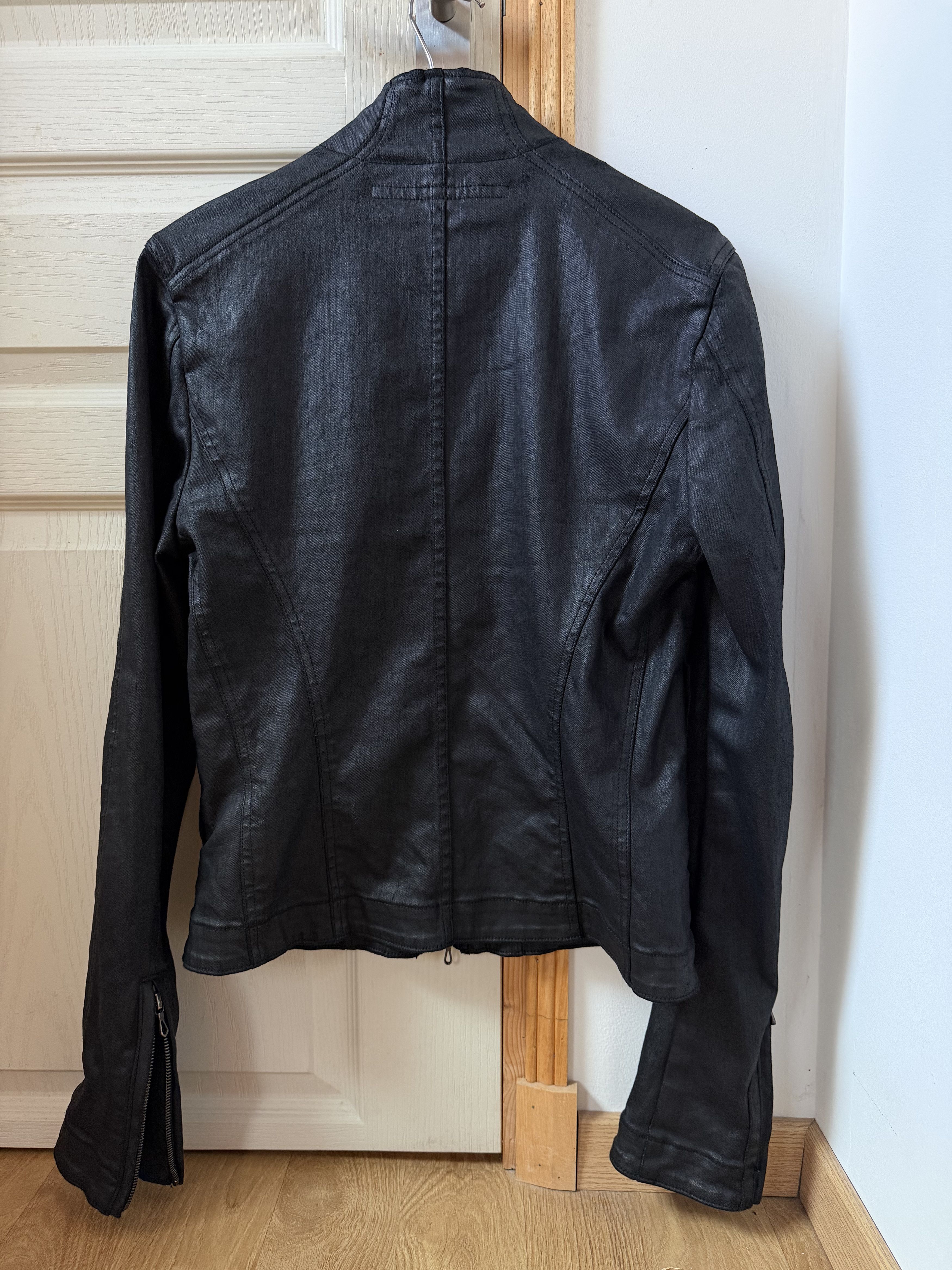 Julius JULIUS_7 Slim Fit Zip Up Coated Denim jacket ss26 Size US L / EU 52-54 / 3 - 6 Thumbnail