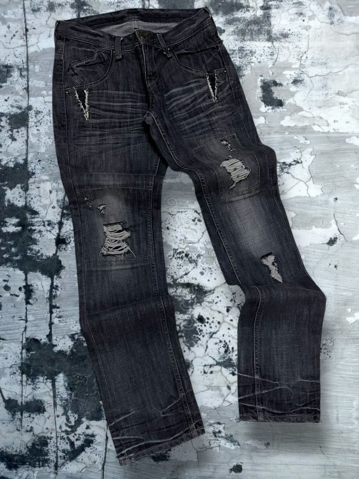 Tornado Mart Vintage 1990s Og Japan Designer RattleTrap Distressed Denim Size US 29 - 2 Thumbnail