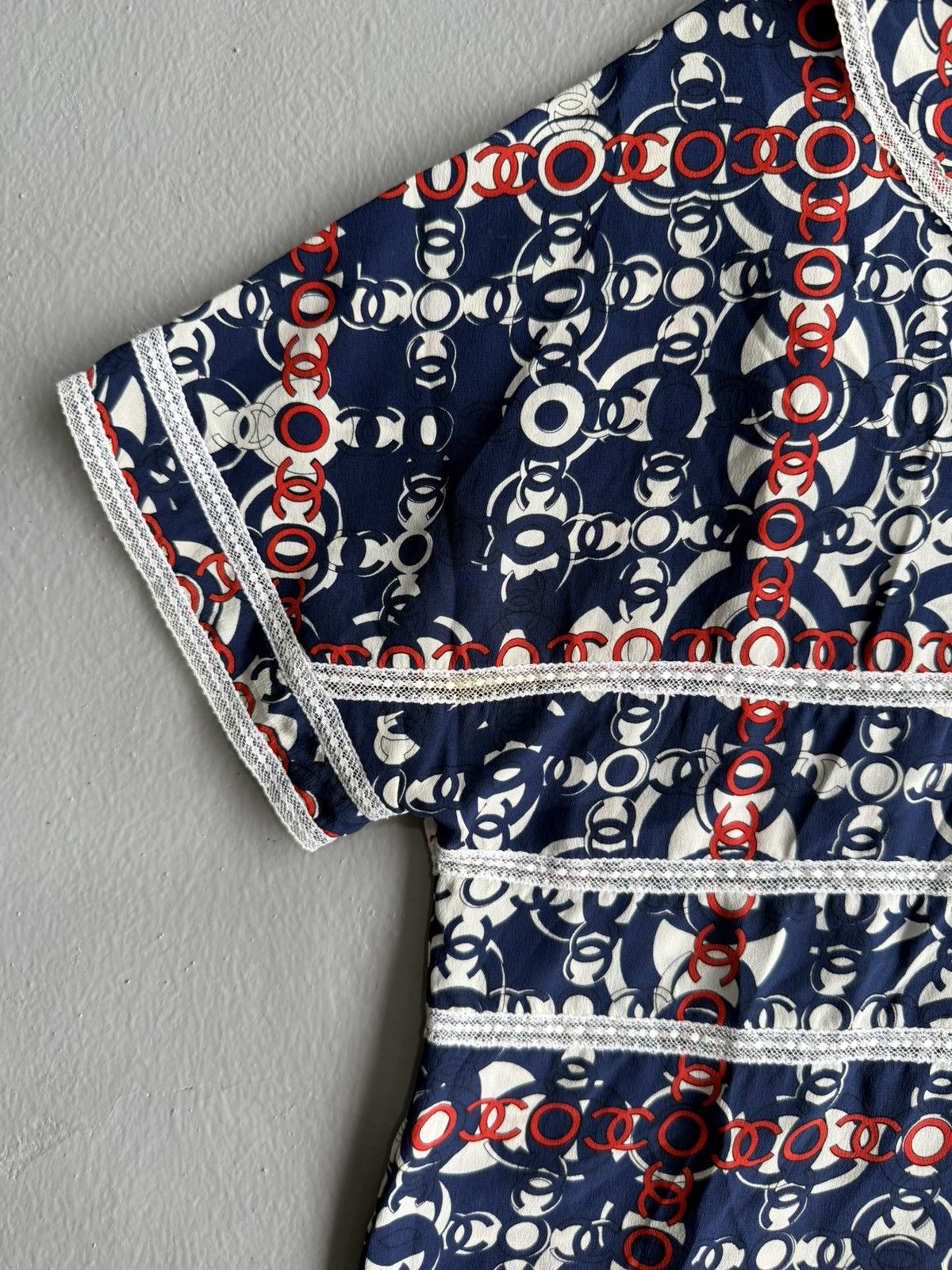 Chanel 2007 Archive Chanel Silk All-Over-Print Blouse Size S / US 4 / IT 40 - 3 Thumbnail