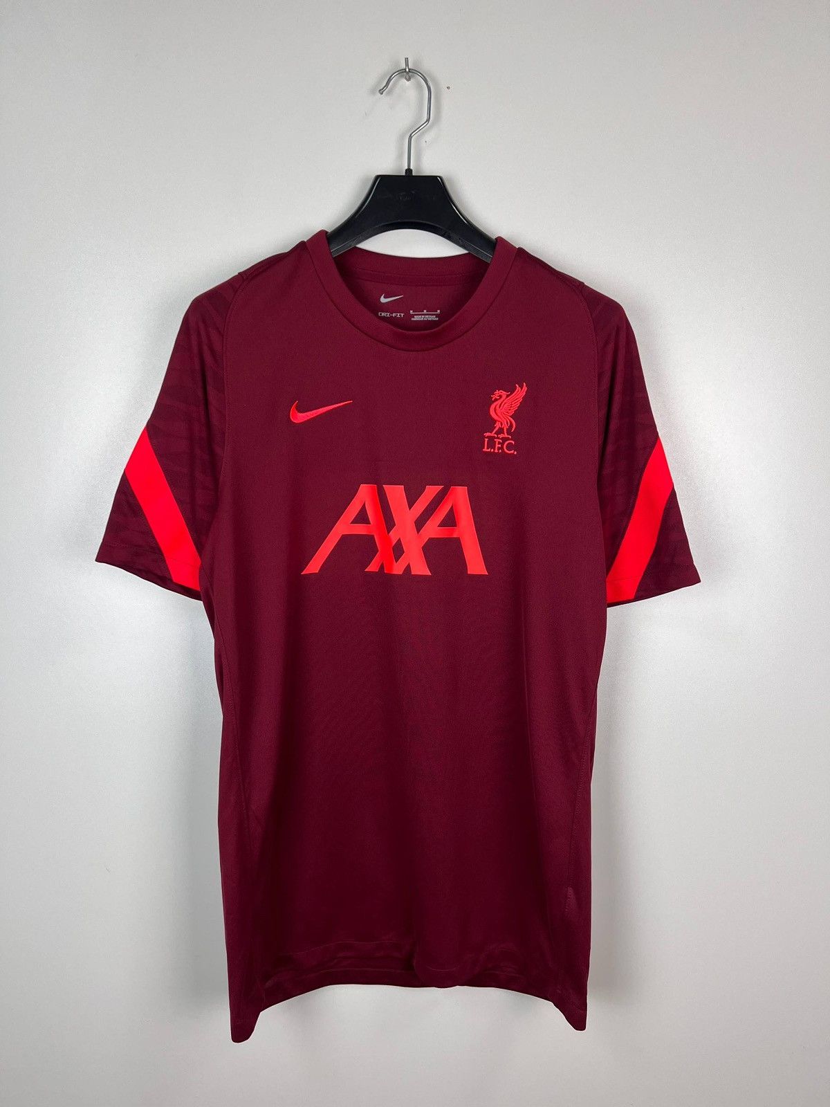 Nike Liverpool Nike jersey t-shirts size M Size US M / EU 48-50 / 2 - 1 Thumbnail