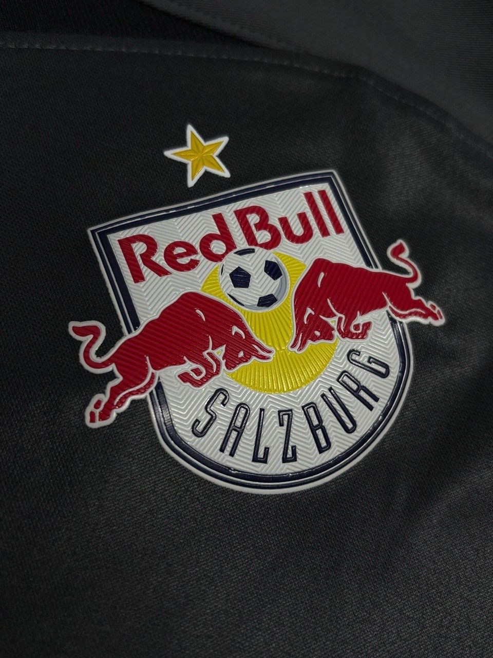 Nike NWT Nike Red Bull Salzburg 2022/23 Goalkeeper Jersey Y2k Size US M / EU 48-50 / 2 - 9 Thumbnail