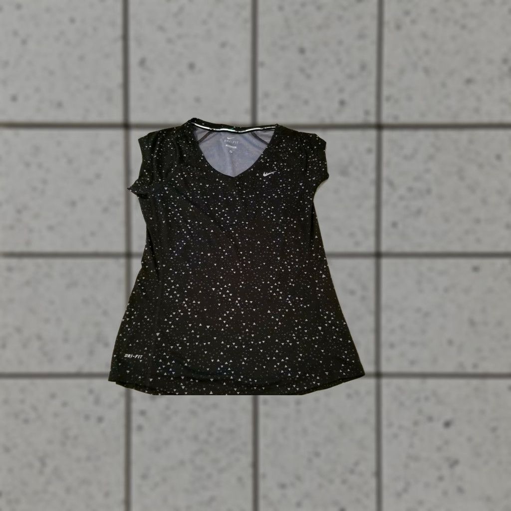 Nike Nike Shirt Womens S Small Black Athletic Gym Workout T-Shirt Size S / US 4 / IT 40 - 1 Thumbnail