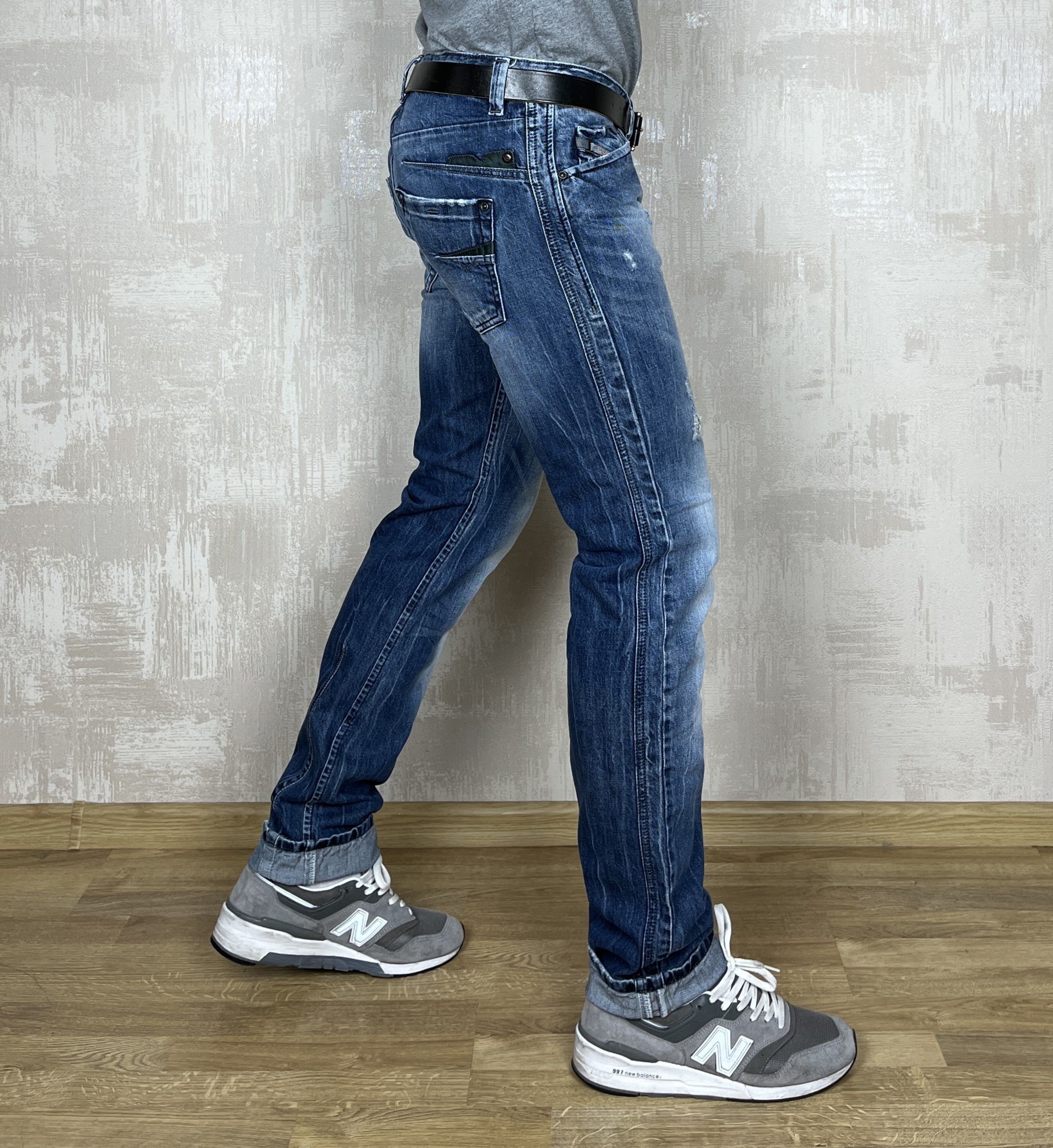 Diesel Diesel Darron Regular Slim Tapered Denim Jeans Button Fly Size US 33 - 8 Thumbnail