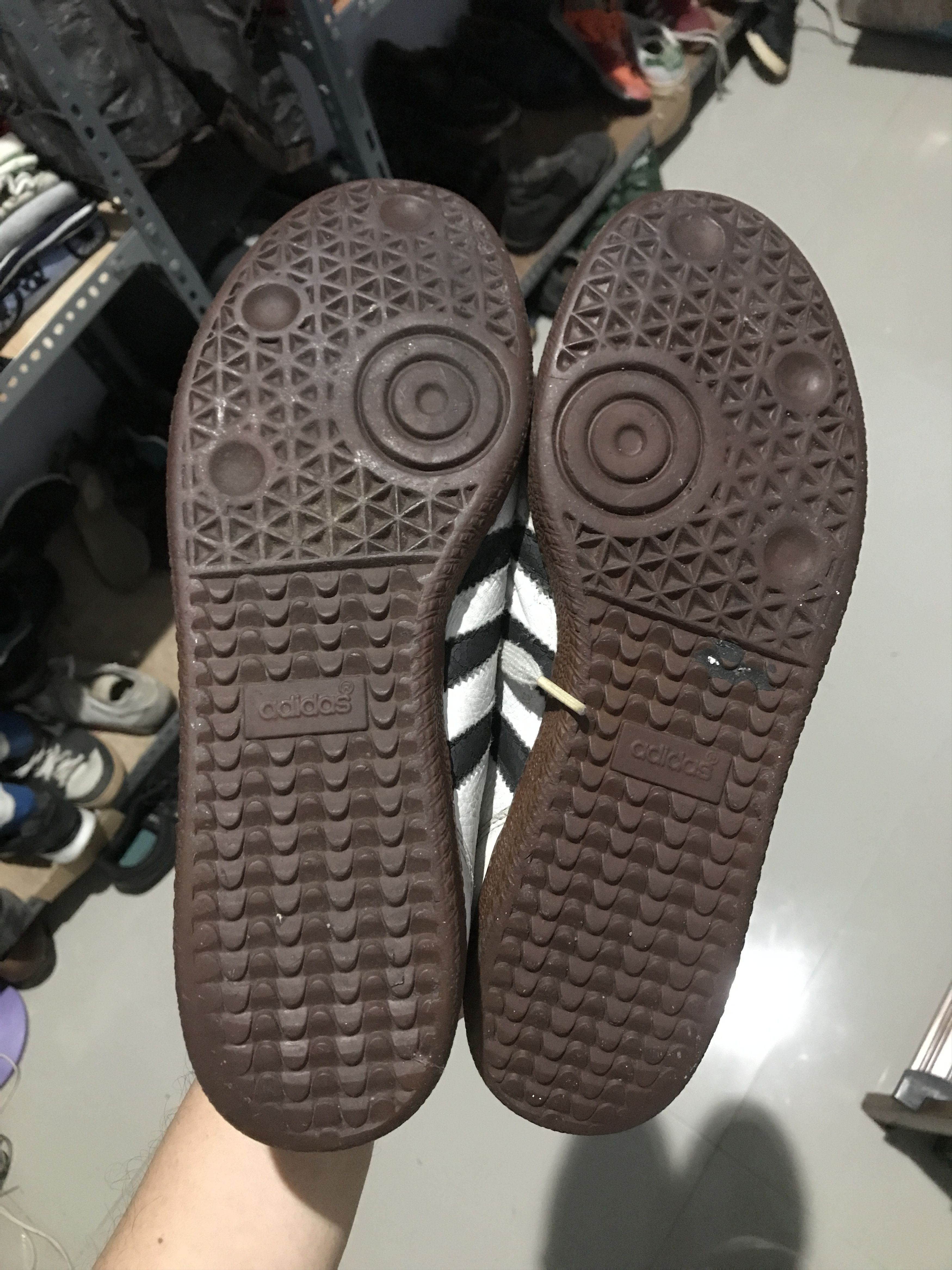 Adidas Adidas Votary Trainner White black stripe GumsoleSize 44 2/3 Size US 11 / EU 44 - 4 Thumbnail