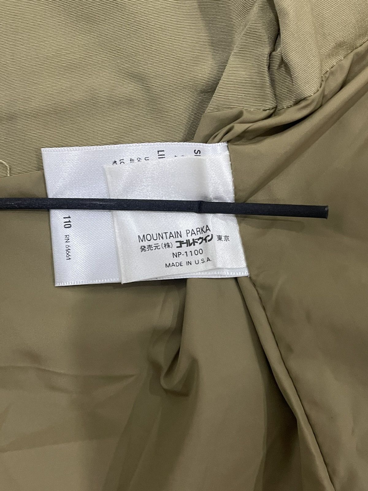 The North Face This is a vintage The North Face down parka in blue with Size US L / EU 52-54 / 3 - 6 Thumbnail