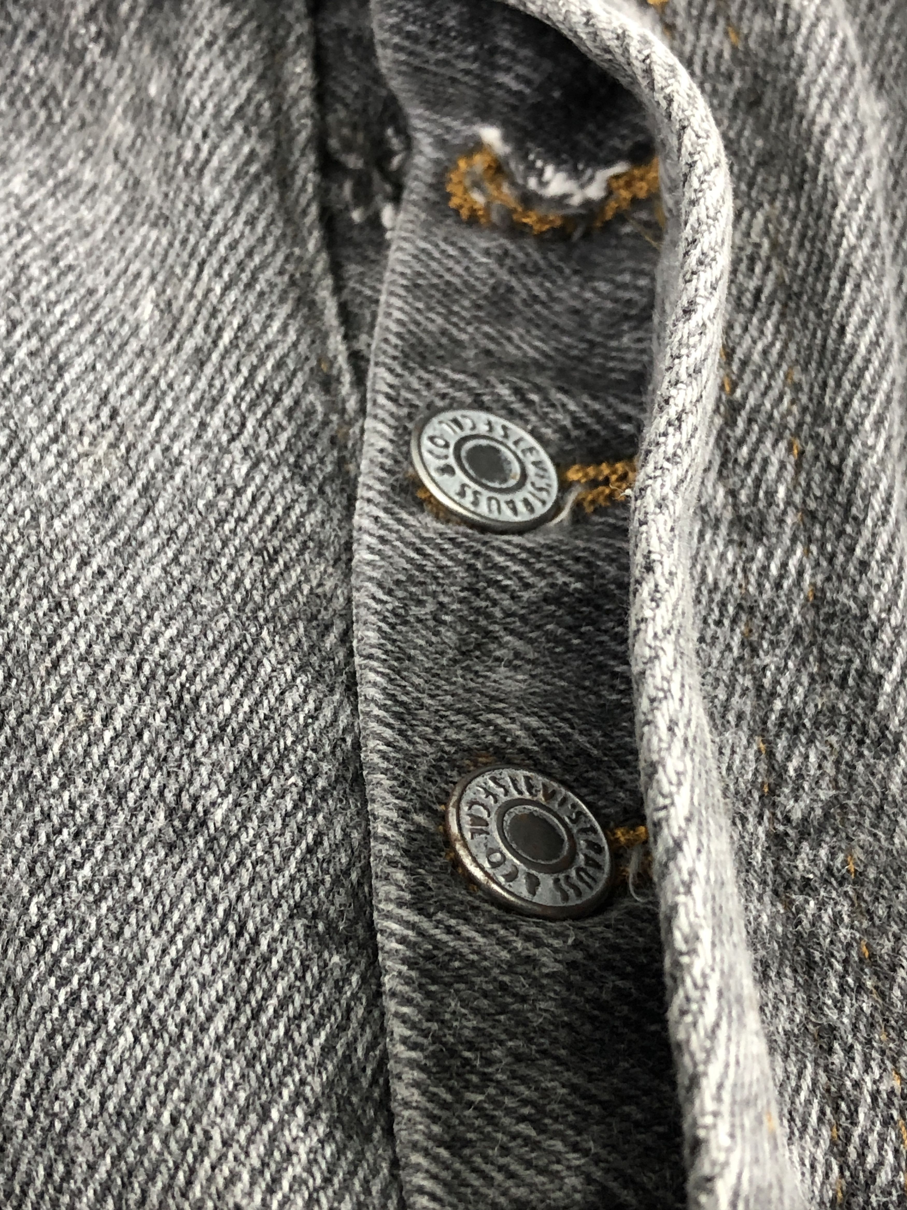 Levi's Vintage 80s Levis 501 Black Sun Faded Jeans DP2447 Size US 34 / EU 50 - 9 Thumbnail