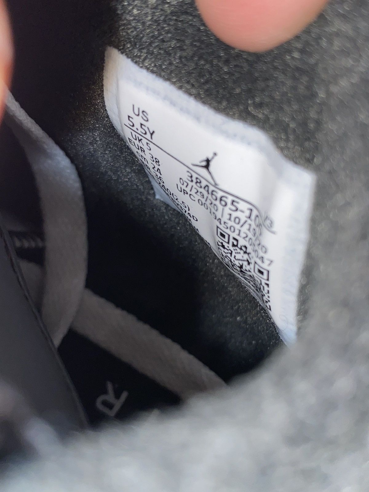 Jordan Brand × Nike Jordan 6 Retro Carmine (2021) 5.5Y Grade School Size US 7 / IT 37 - 7 Thumbnail