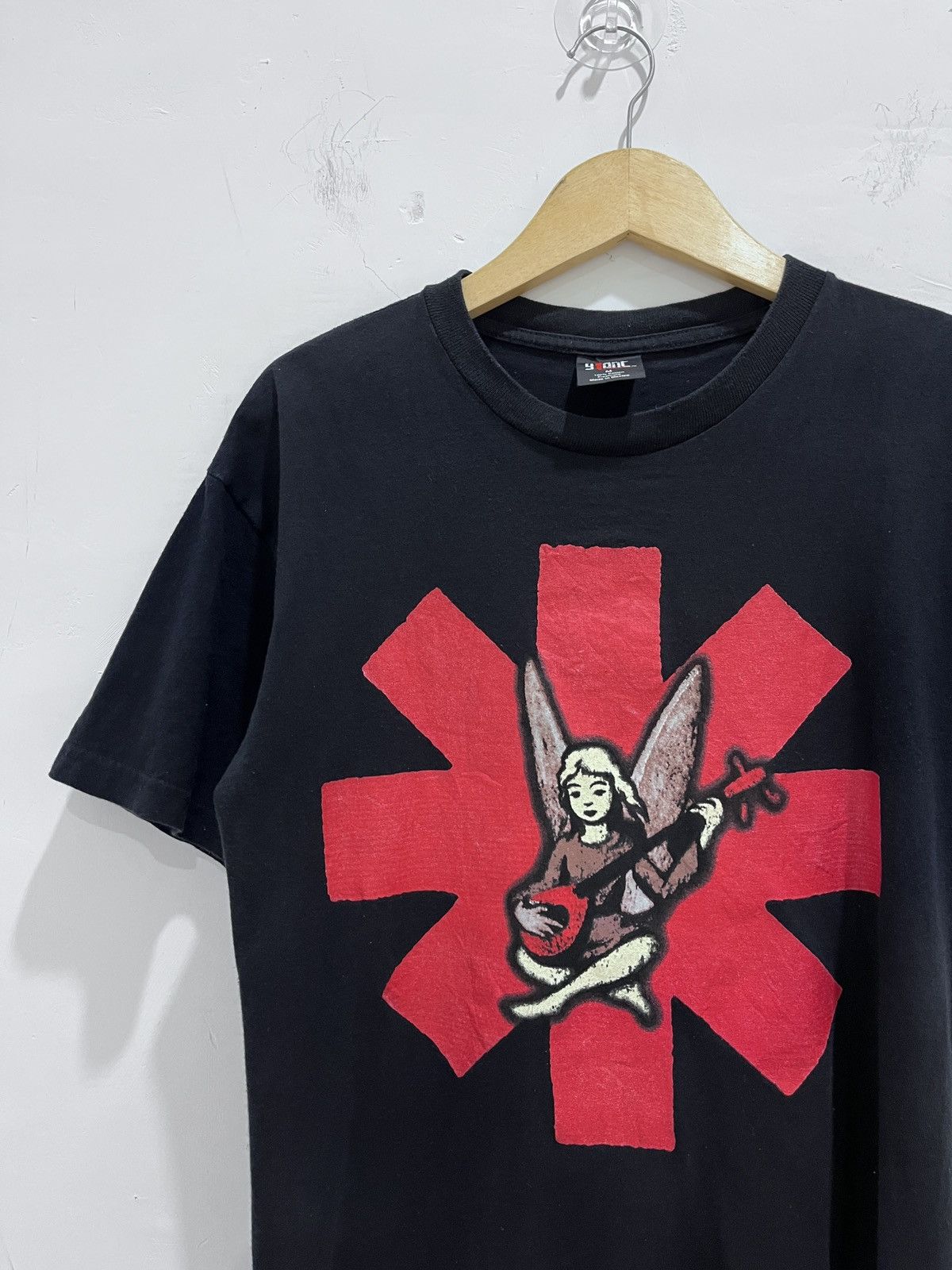 Band Tees VINTAGE THE RED HOT CHILI PEPPERSVERY RARE TEE Size US M / EU 48-50 / 2 - 3 Thumbnail