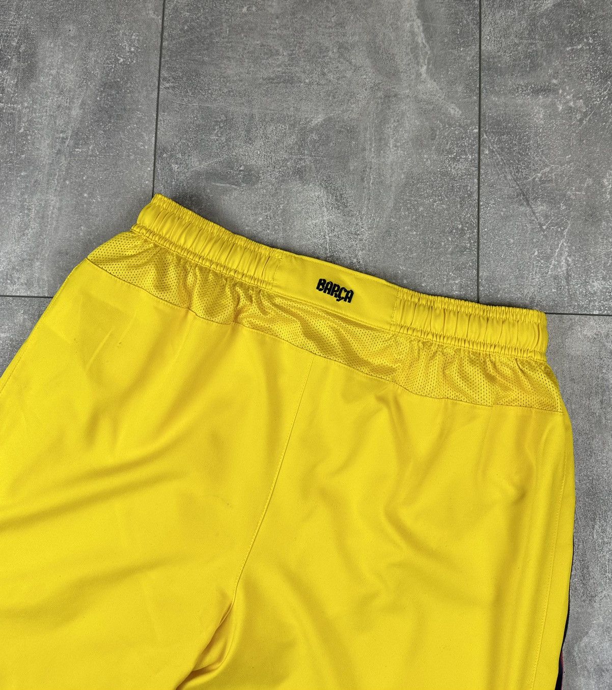 Nike Nike Barcelona FC 2012/13 Away Soccer Football Short Size US 34 / EU 50 - 11 Thumbnail
