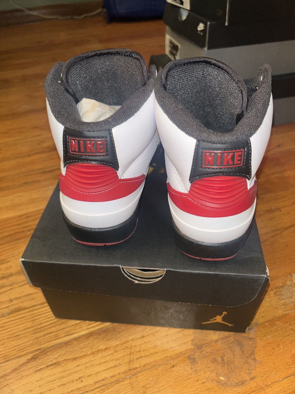 Jordan Brand Chicago Retro 2 (GS) Size US 5.5 / EU 38 - 3 Thumbnail