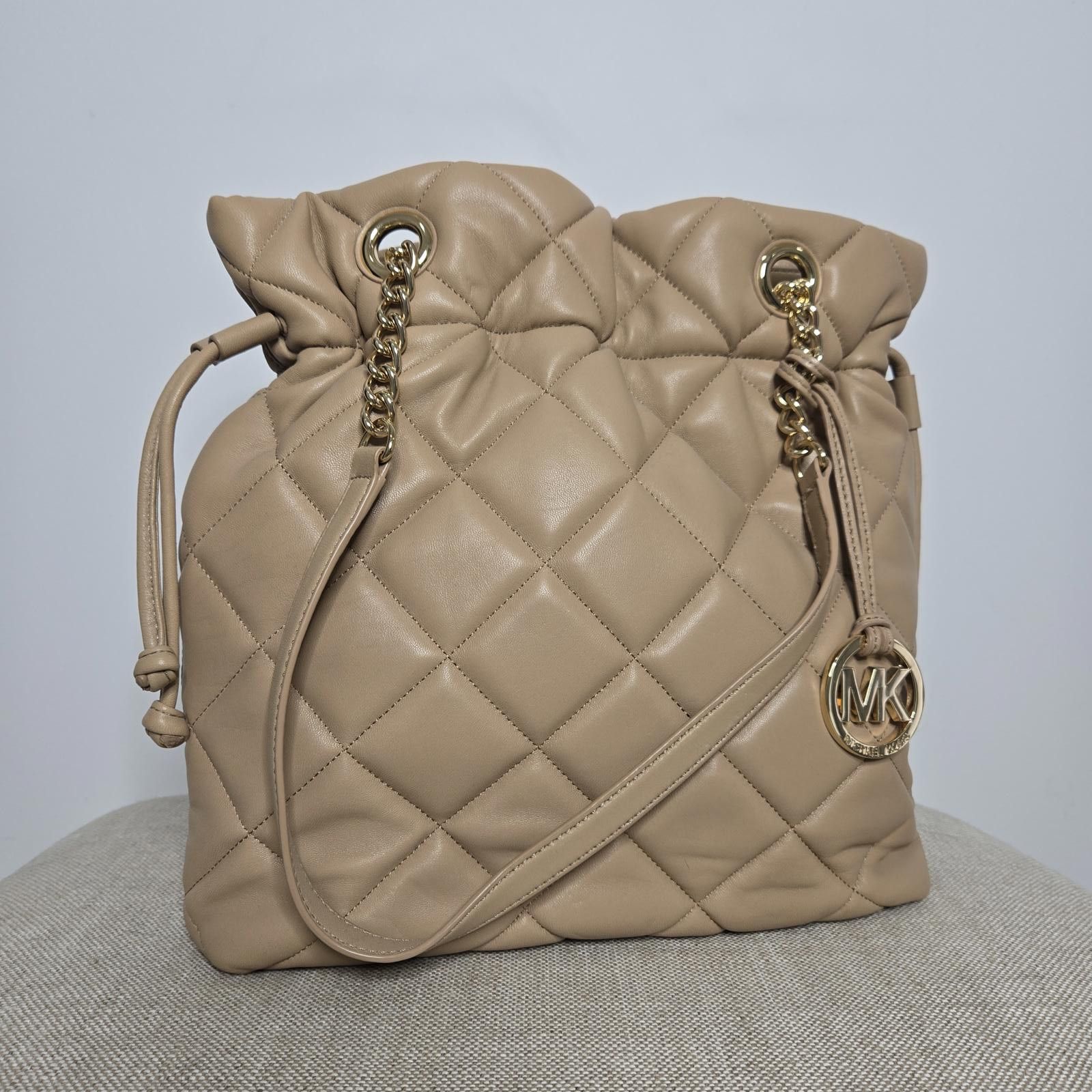 Michael Kors Michael Kors Bag Leather Quilted Drawstring Tote New W/ Tag Size ONE SIZE - 1 Thumbnail