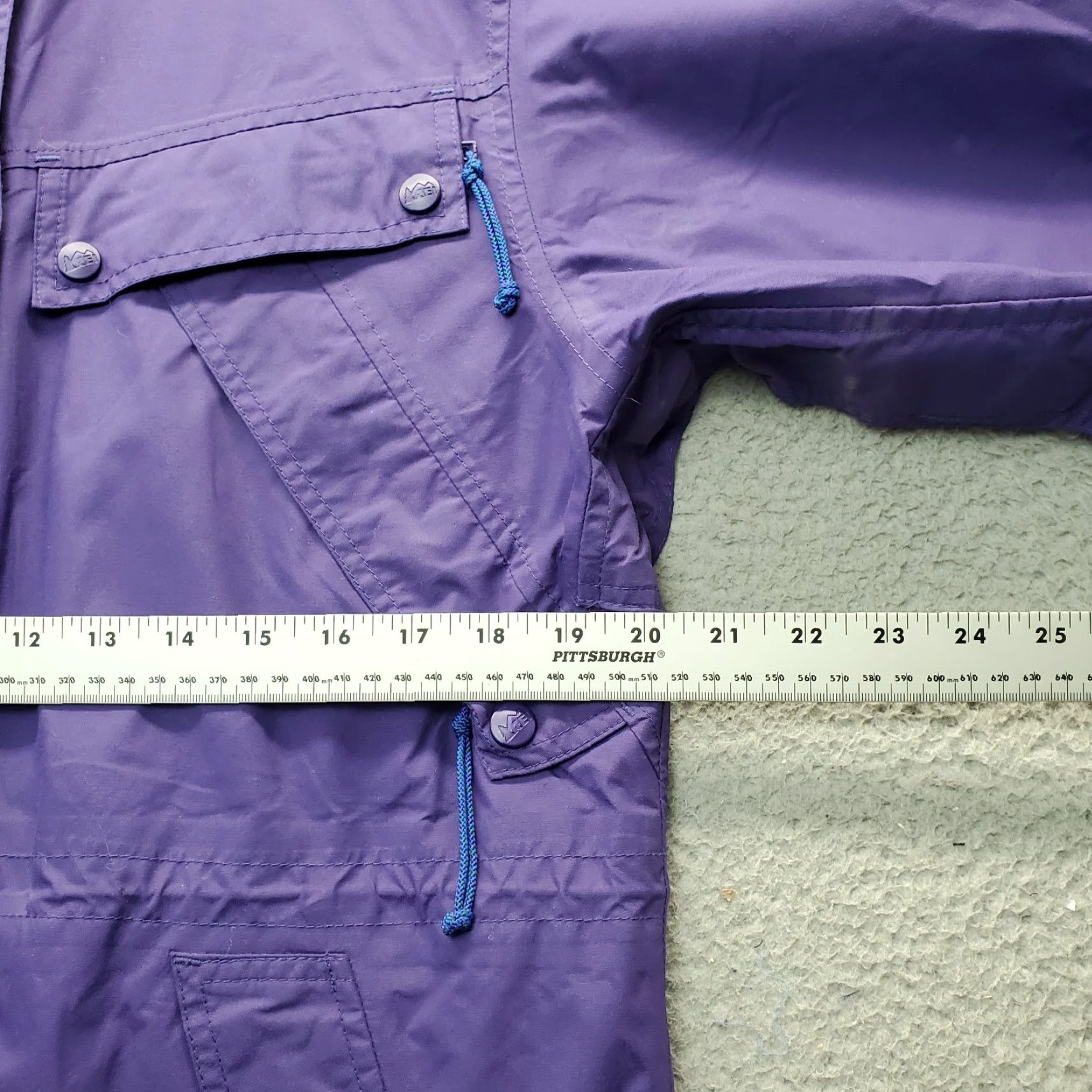 Vintage REI Rain Jacket Women Size 8 Purple Lined Adjustable Waist Front Zip Inside Zip Windbreaker Casual Outdoor Mens Womens Size M / US 6-8 / IT 42-44 - 5 Thumbnail