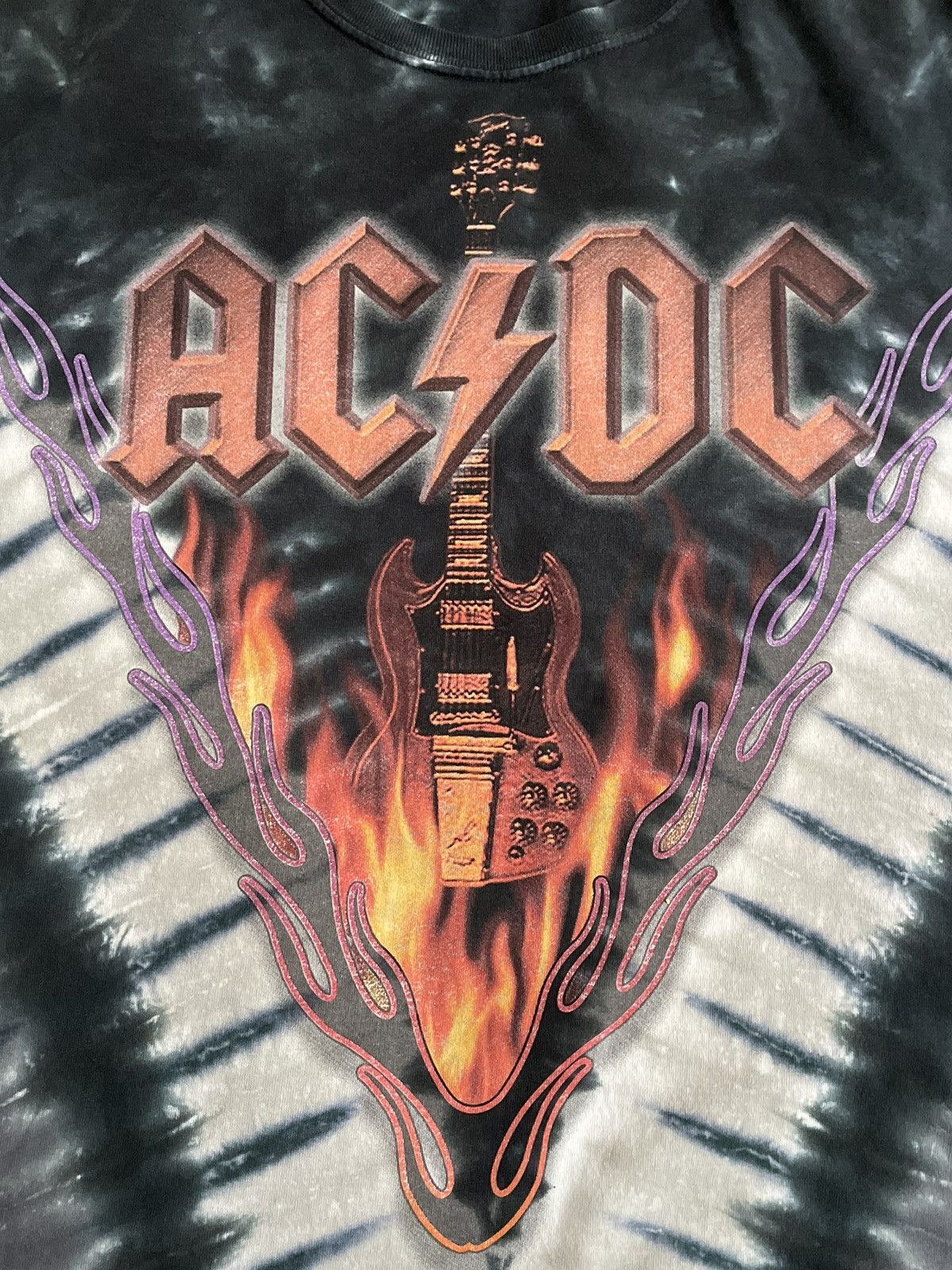 AC/DC × Band Tees × Liquid Blue Vintage Liquid Blue AC/DC Tie Dye merch tee 2000s Size US L / EU 52-54 / 3 - 5 Thumbnail