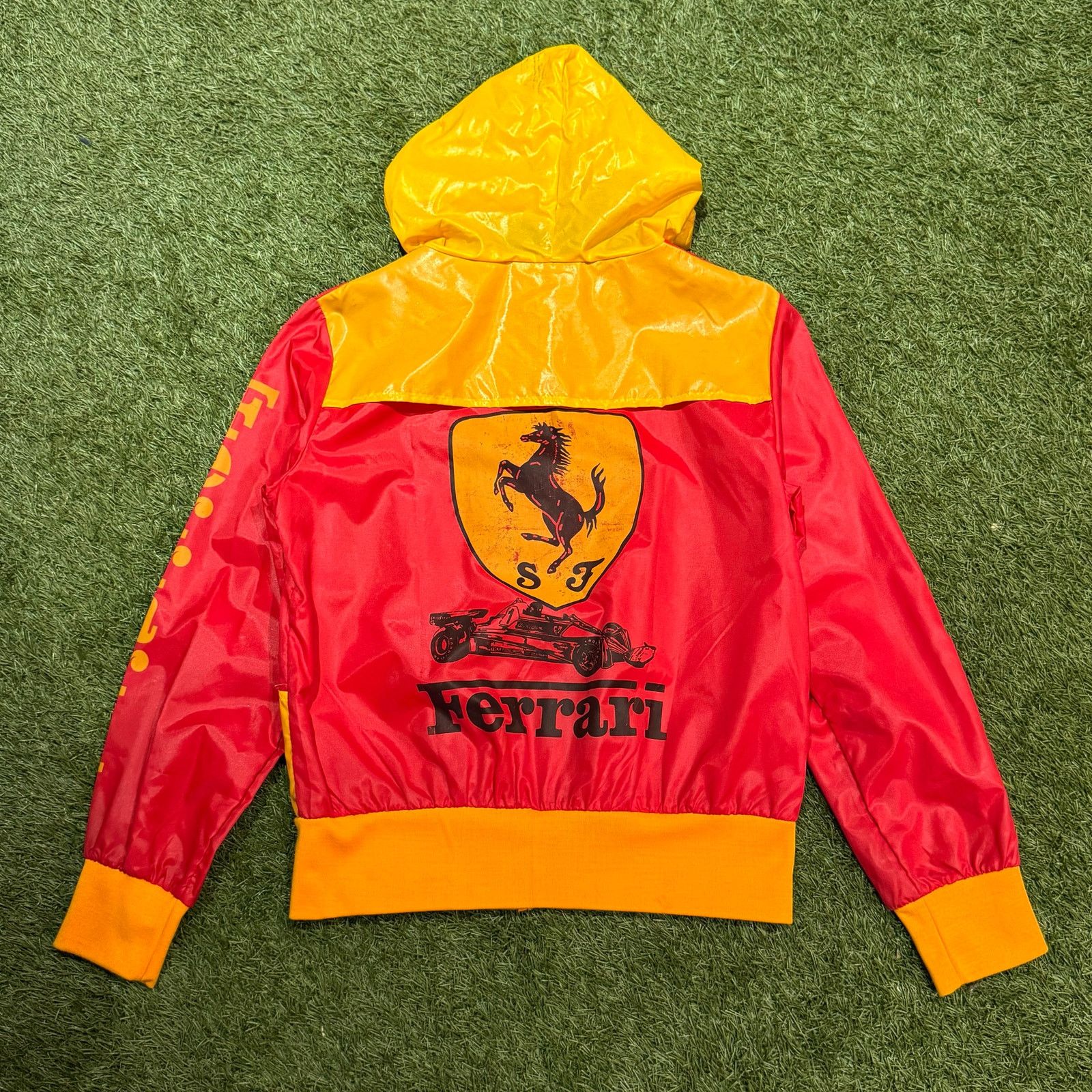 Ferrari 1970s Team Ferrari F1 Racing Windbreaker Size US M / EU 48-50 / 2 - 5 Thumbnail