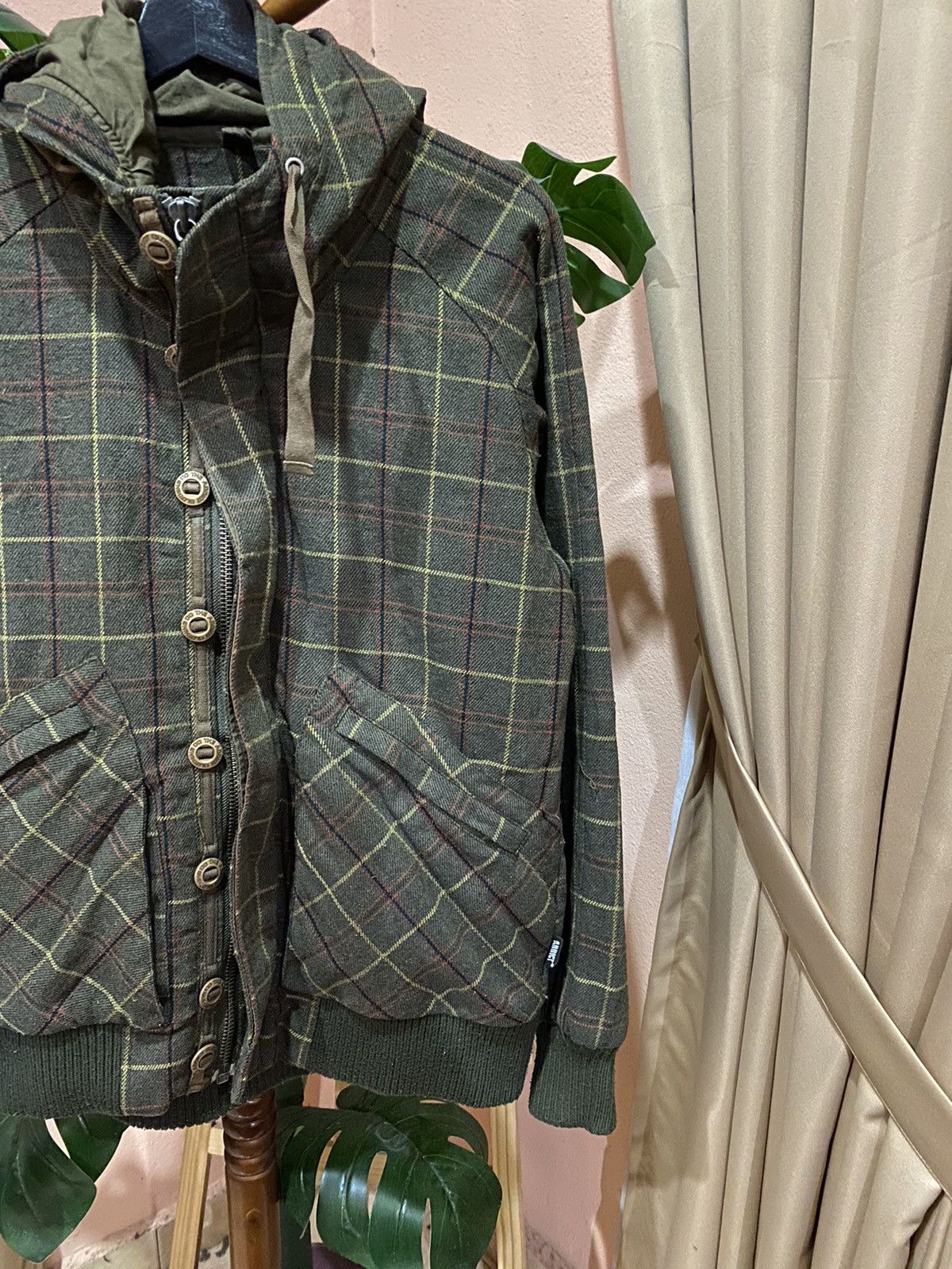 ADDICT Addict Plaid Wool-Blend Hoodie Jacket – Classic Streetwear Size US S / EU 44-46 / 1 - 4 Thumbnail
