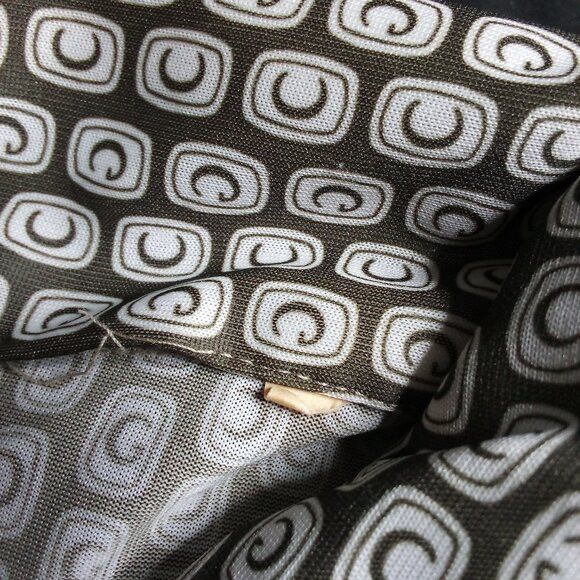 Other Vintage Tiles Polyester Disco Shirt Size US M / EU 48-50 / 2 - 3 Thumbnail