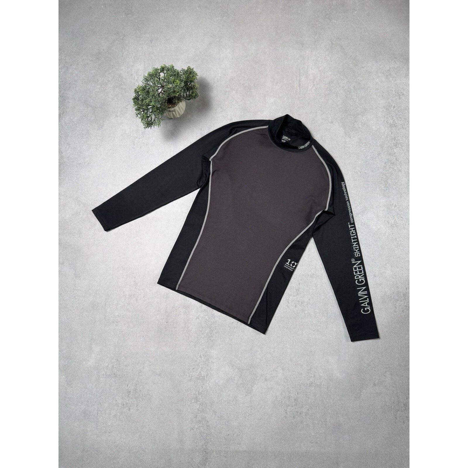 Galvin Green GALVIN GREEN SKINTIGHT COMPRESSION BLACK / GREY TOP Size US M / EU 48-50 / 2 - 1 Thumbnail